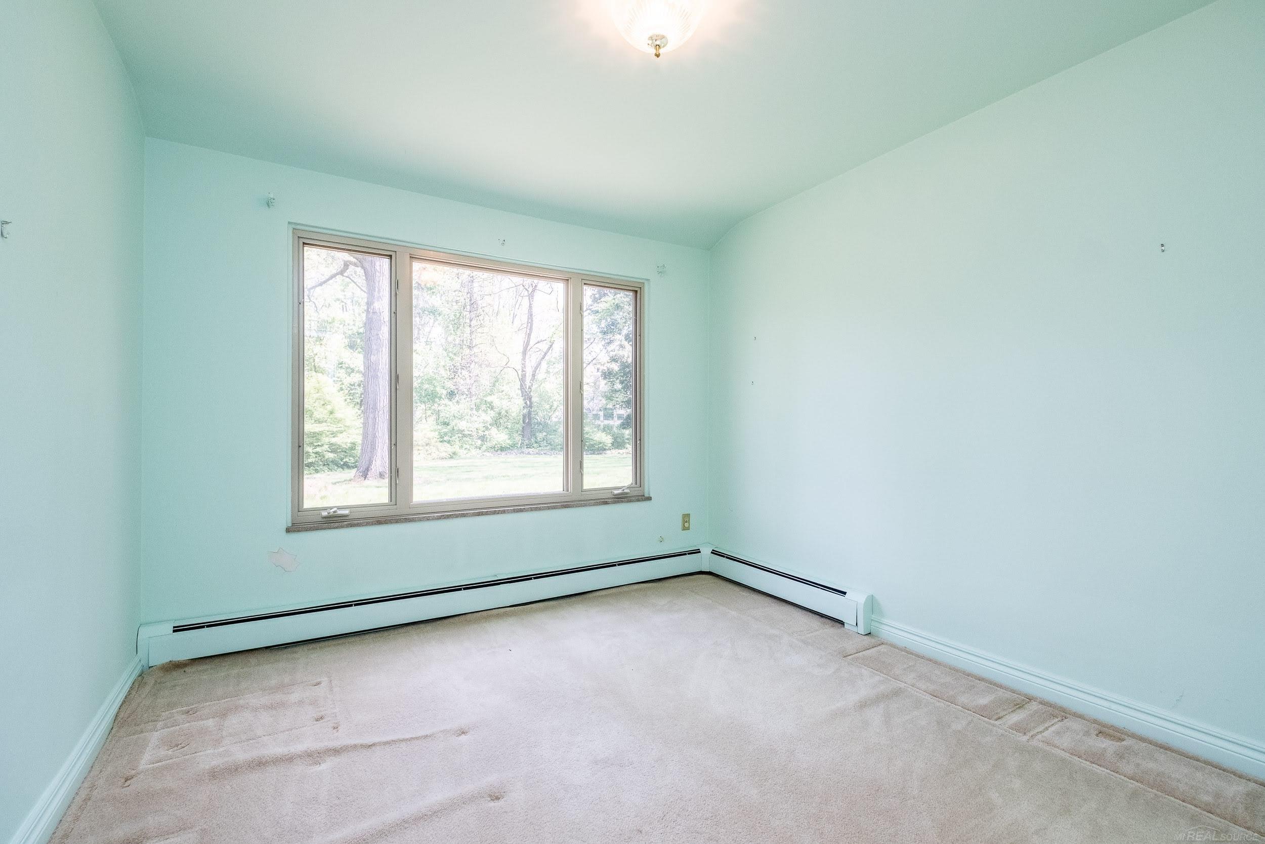 2800 Tewksbury Drive