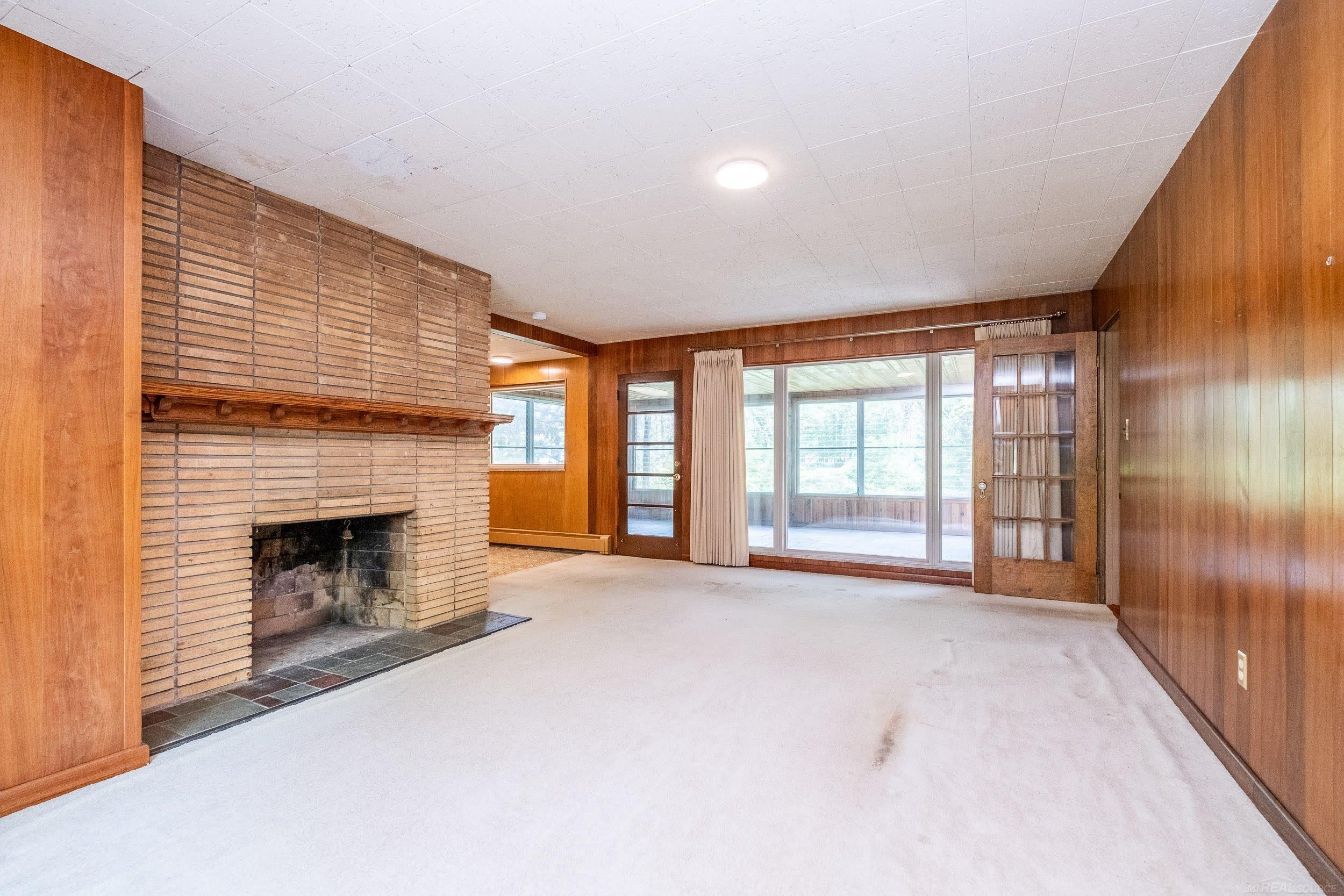 2800 Tewksbury Drive