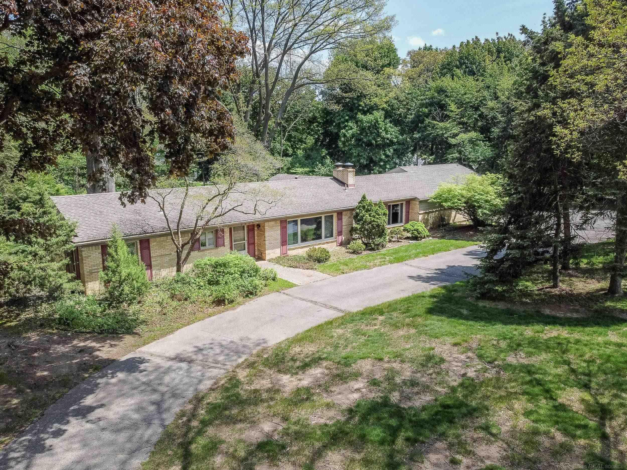 2800 Tewksbury Drive