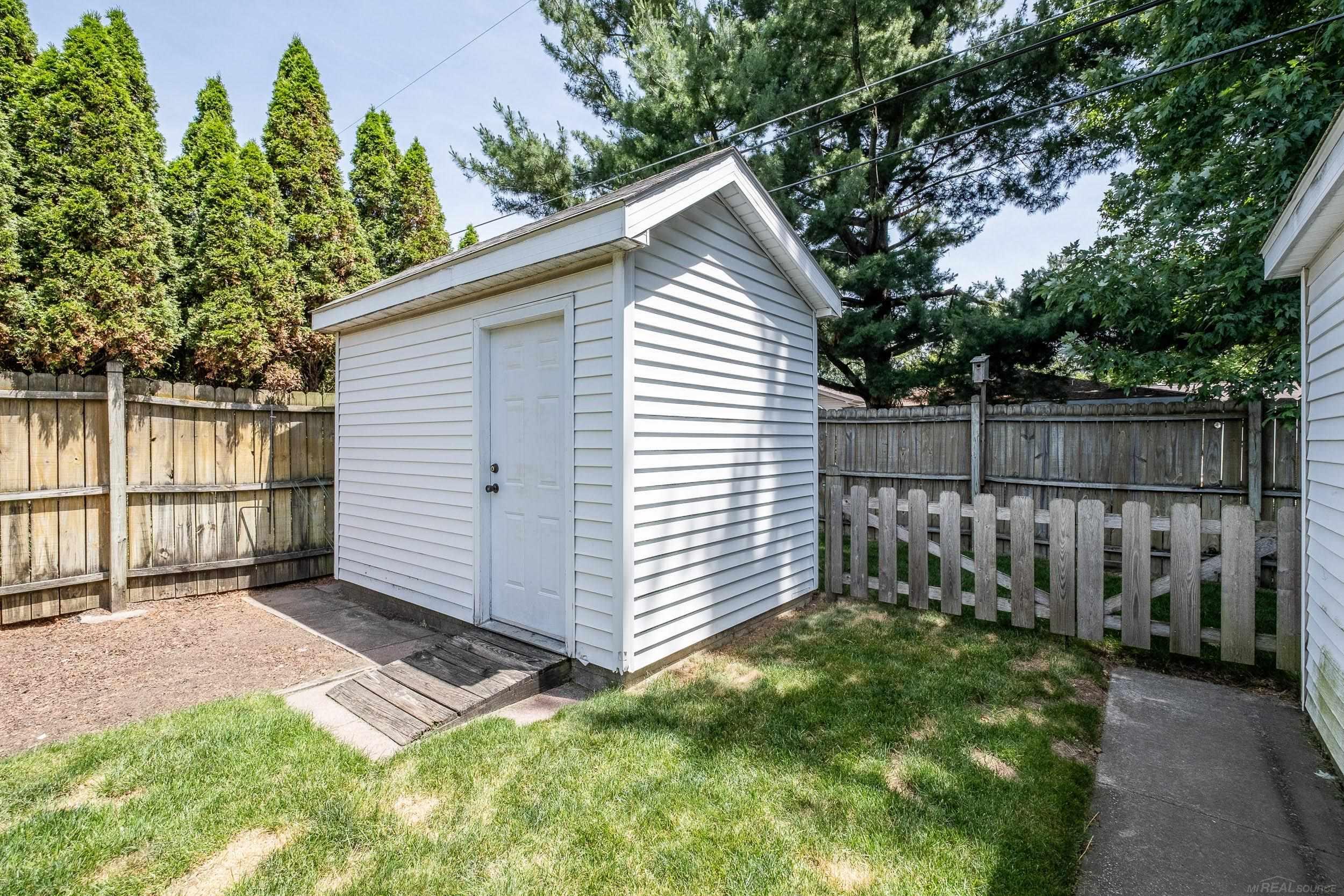7368 Kubis Street