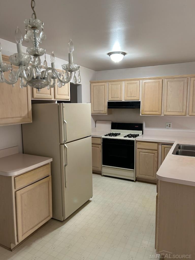 25400 Kelli Court