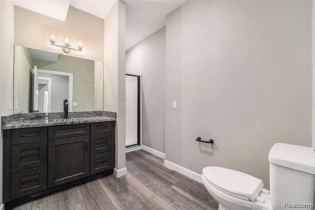 1251 E Woodward Heights Boulevard Unit 18