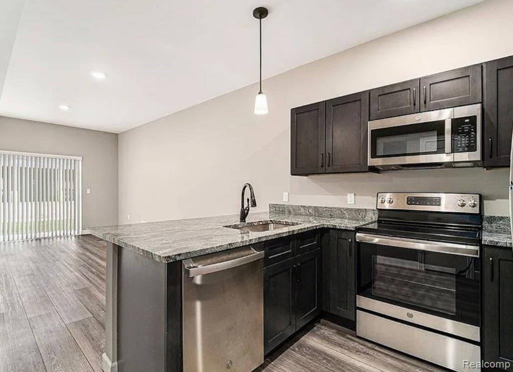 1251 E Woodward Heights Boulevard Unit 18