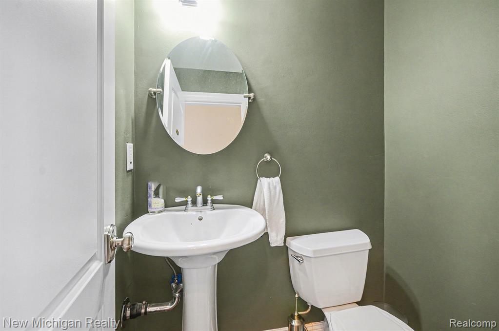 2270 Hillendale Drive