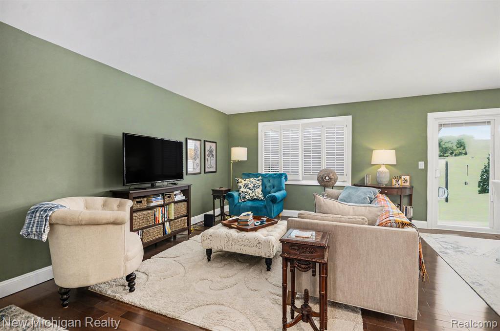 2270 Hillendale Drive