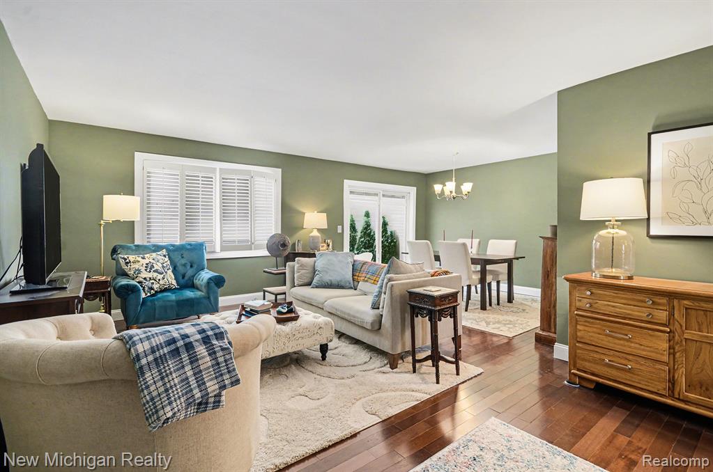 2270 Hillendale Drive