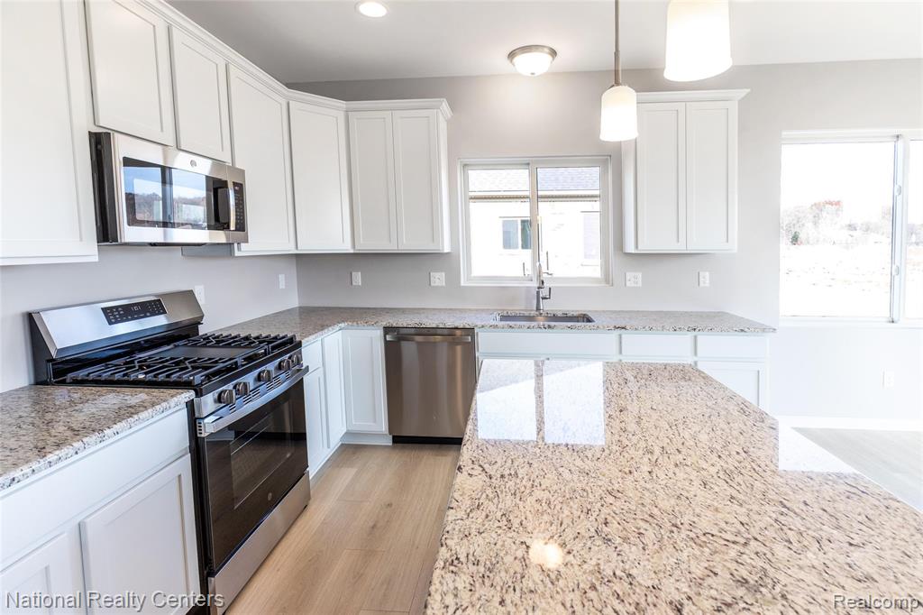 53207 Woodland Meadows