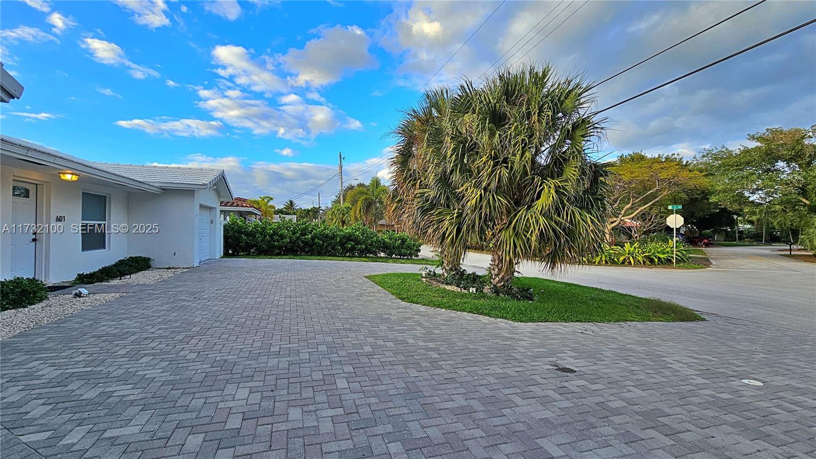 601 SE 13th Avenue