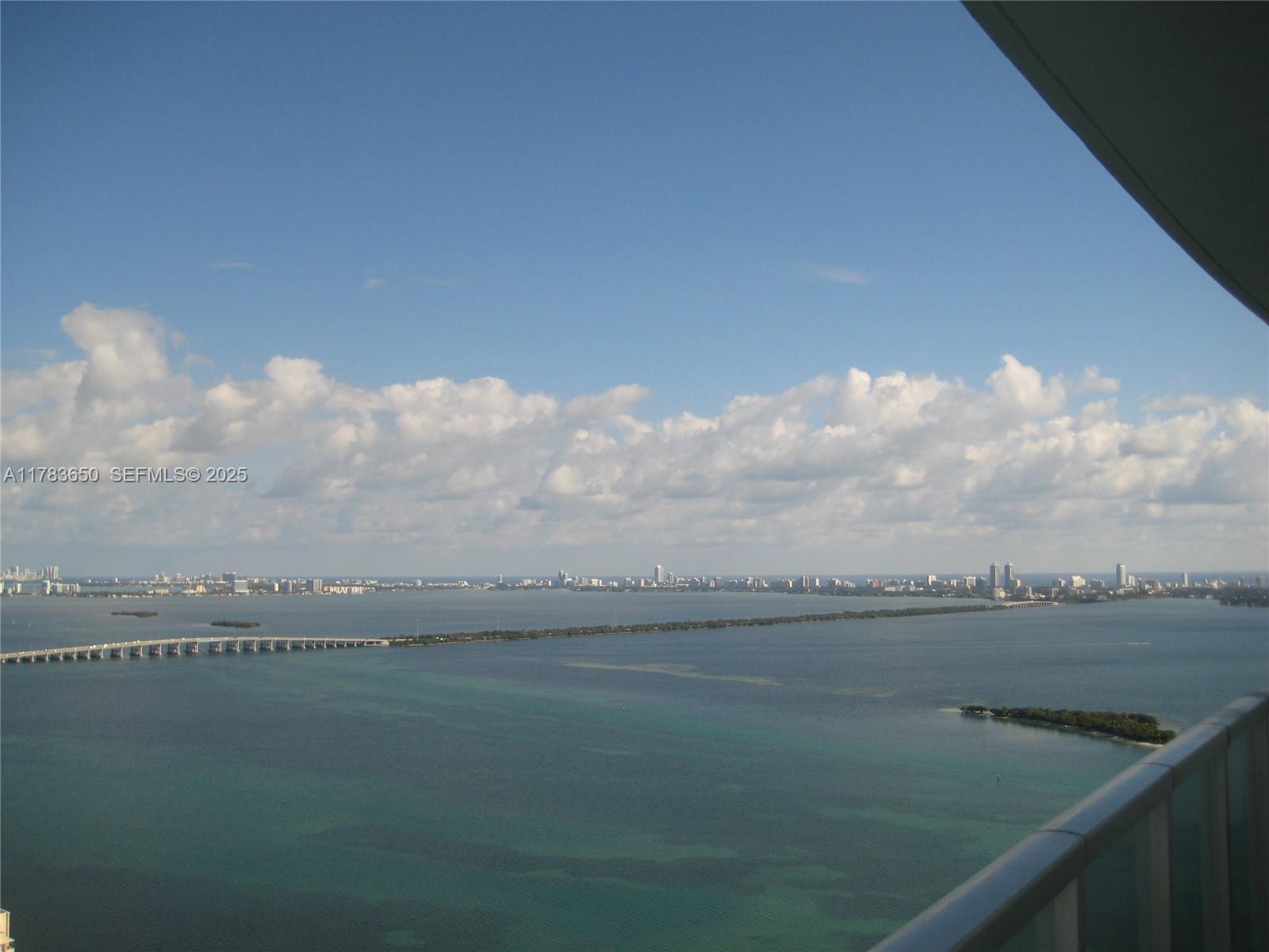 1900 N Bayshore Drive 2404