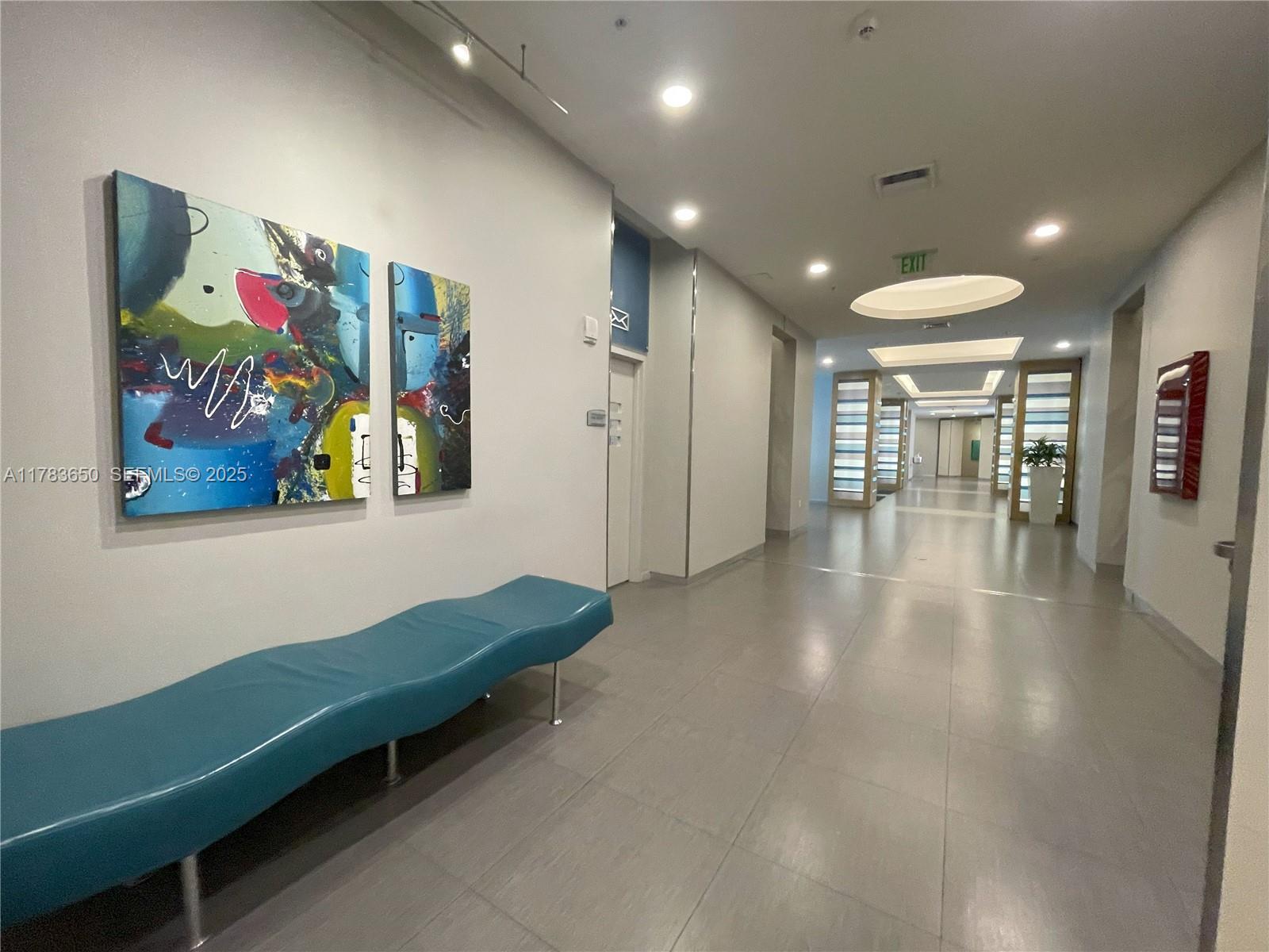 1900 N Bayshore Drive 2404