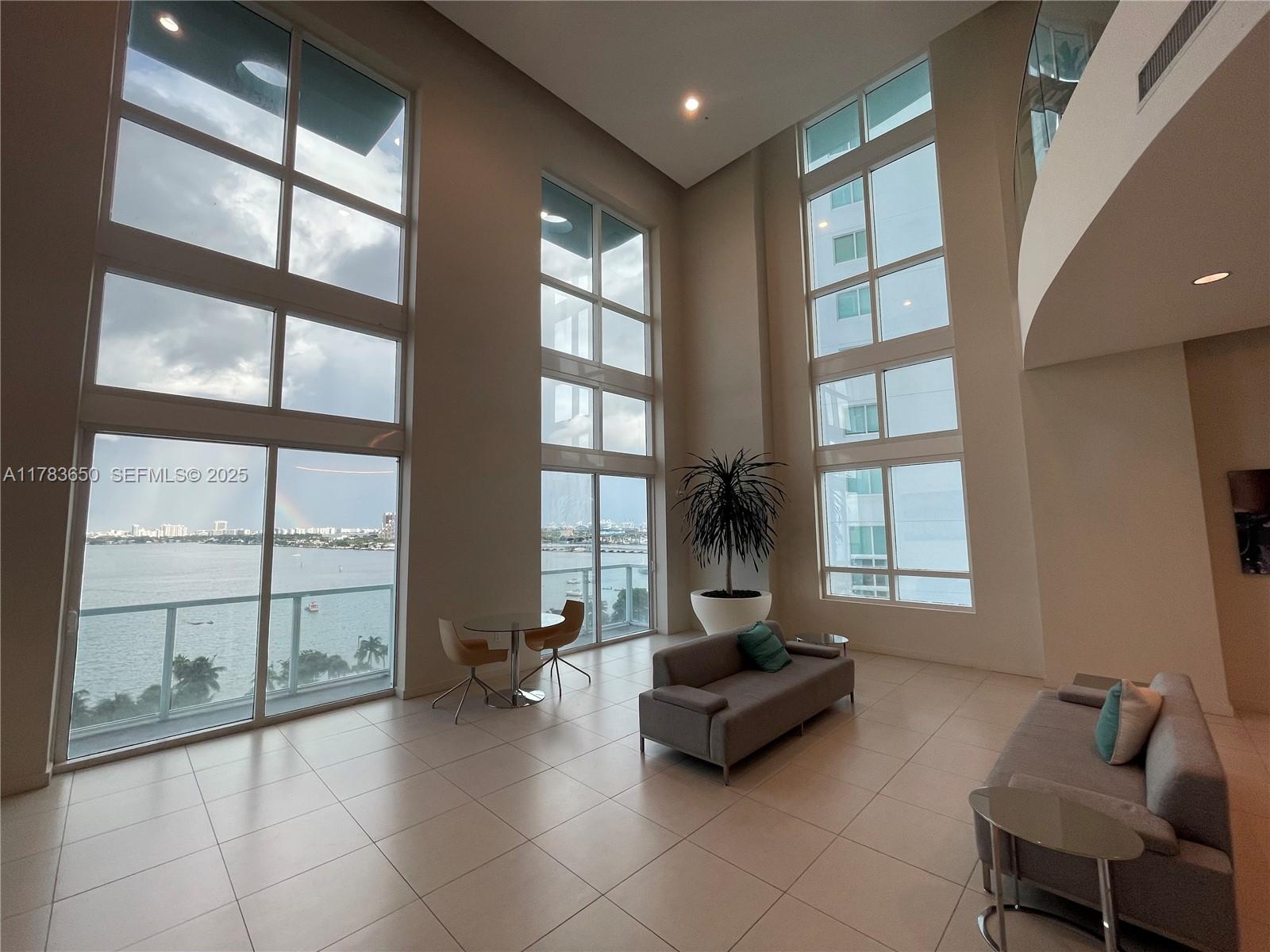 1900 N Bayshore Drive 2404