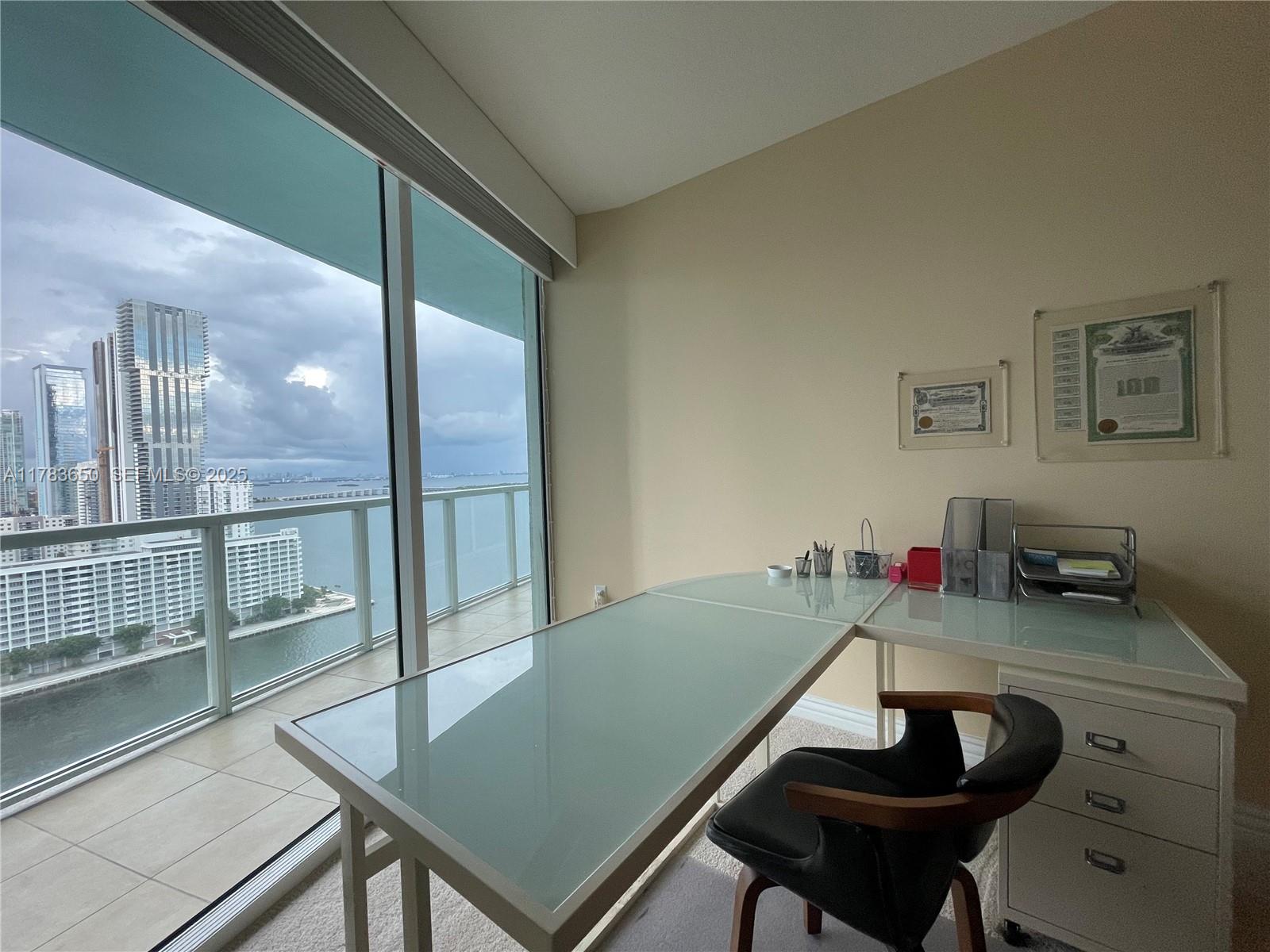 1900 N Bayshore Drive 2404