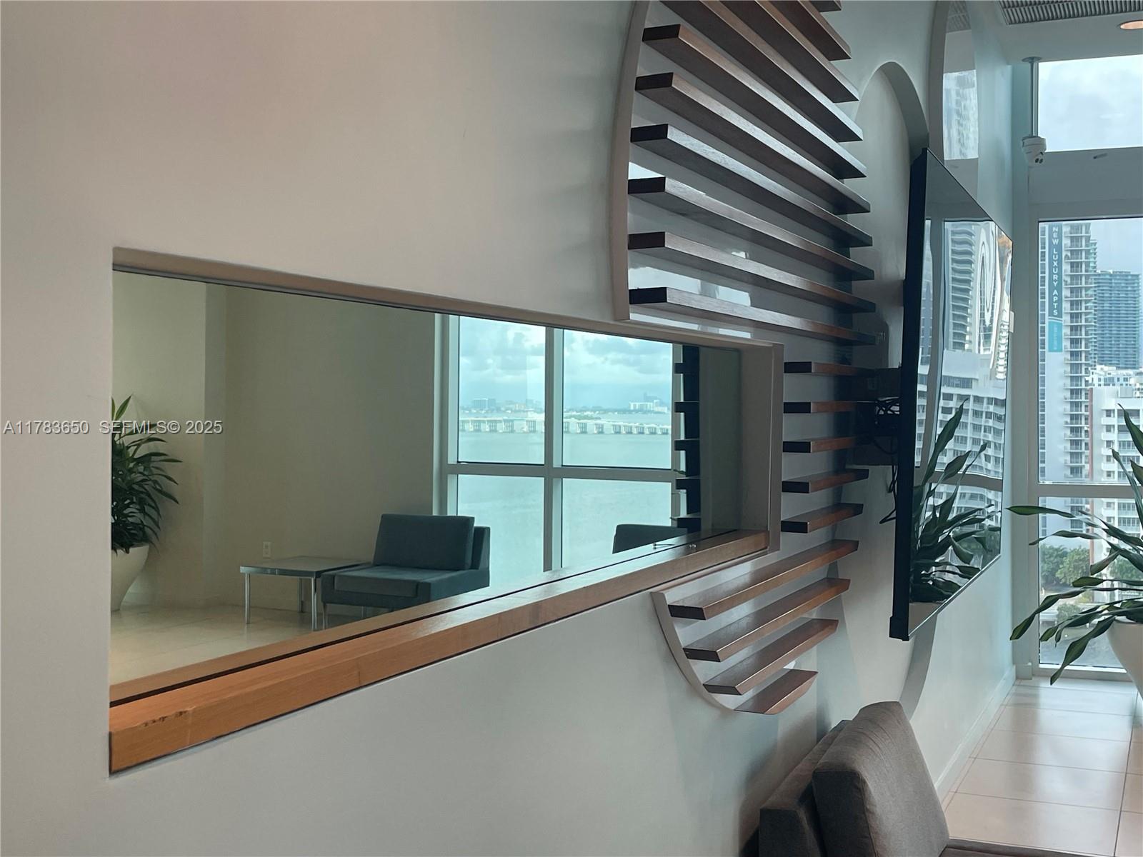 1900 N Bayshore Drive 2404