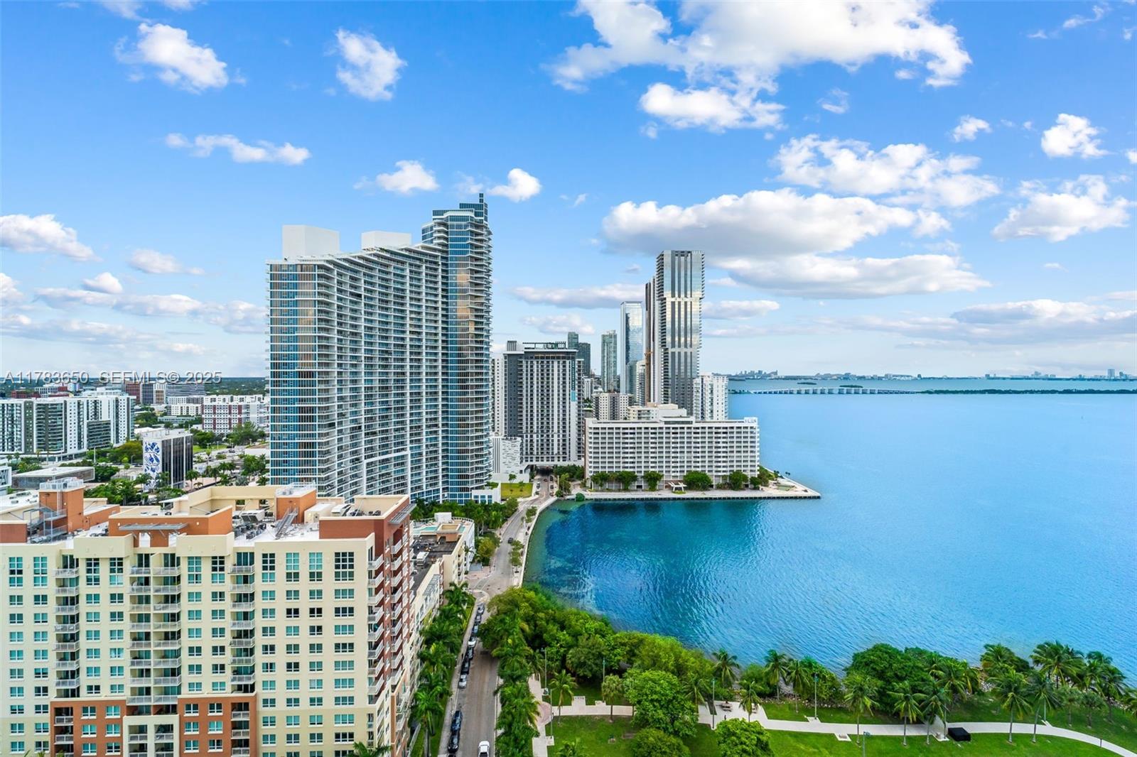 1900 N Bayshore Drive 2404