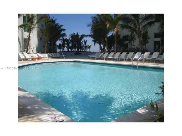 1900 N Bayshore Drive 2404