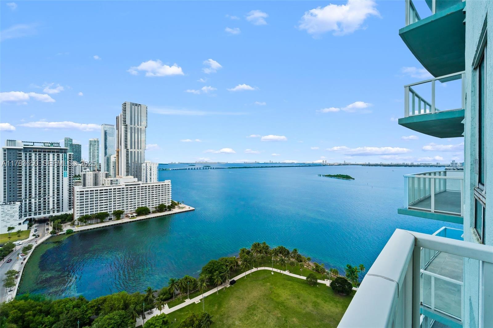 1900 N Bayshore Drive 2404