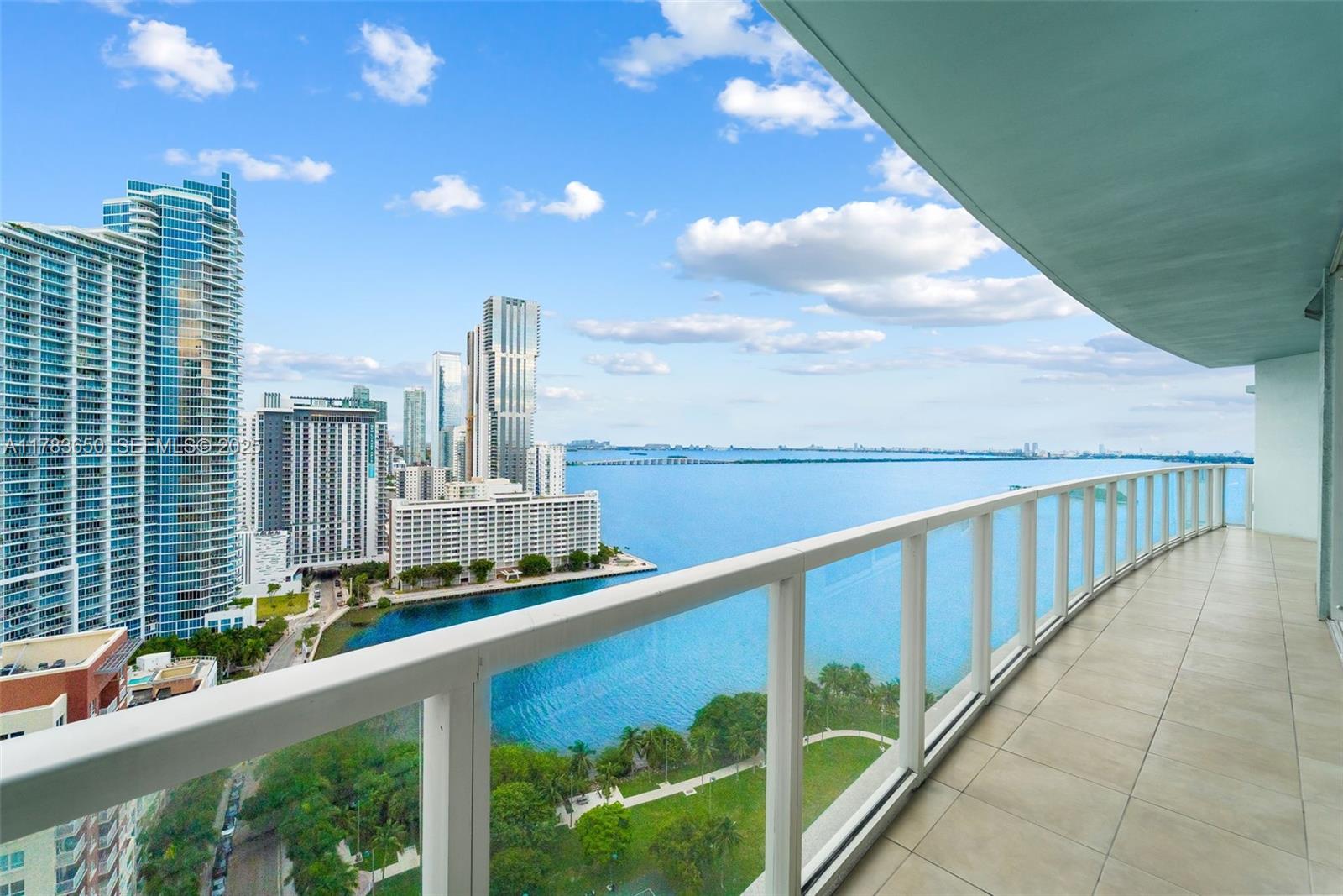 1900 N Bayshore Drive 2404
