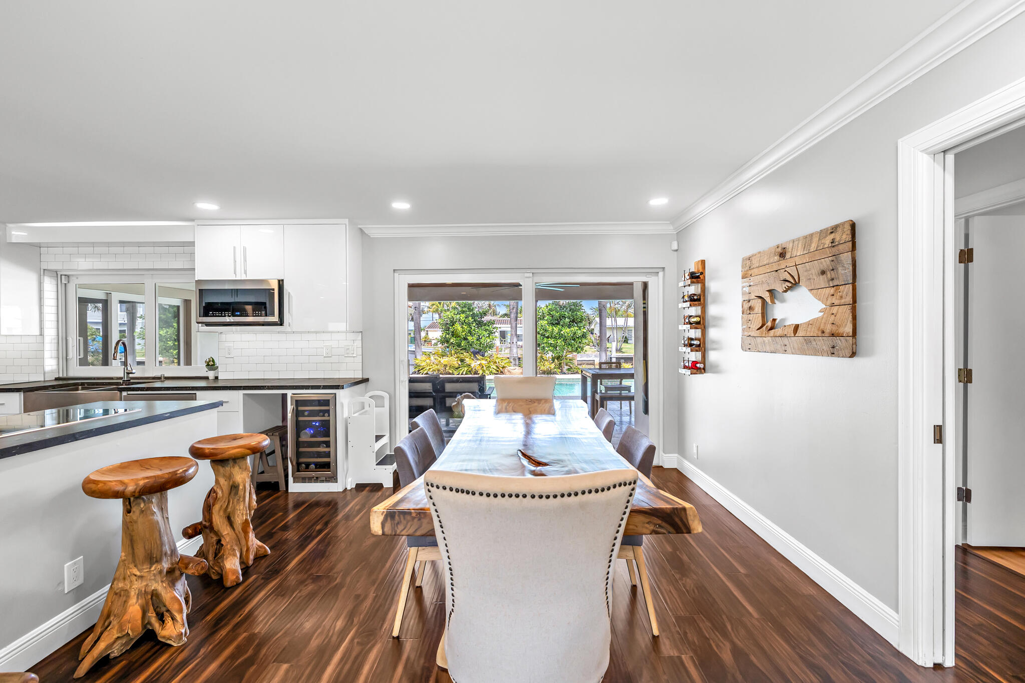 2471 NE 46th Street