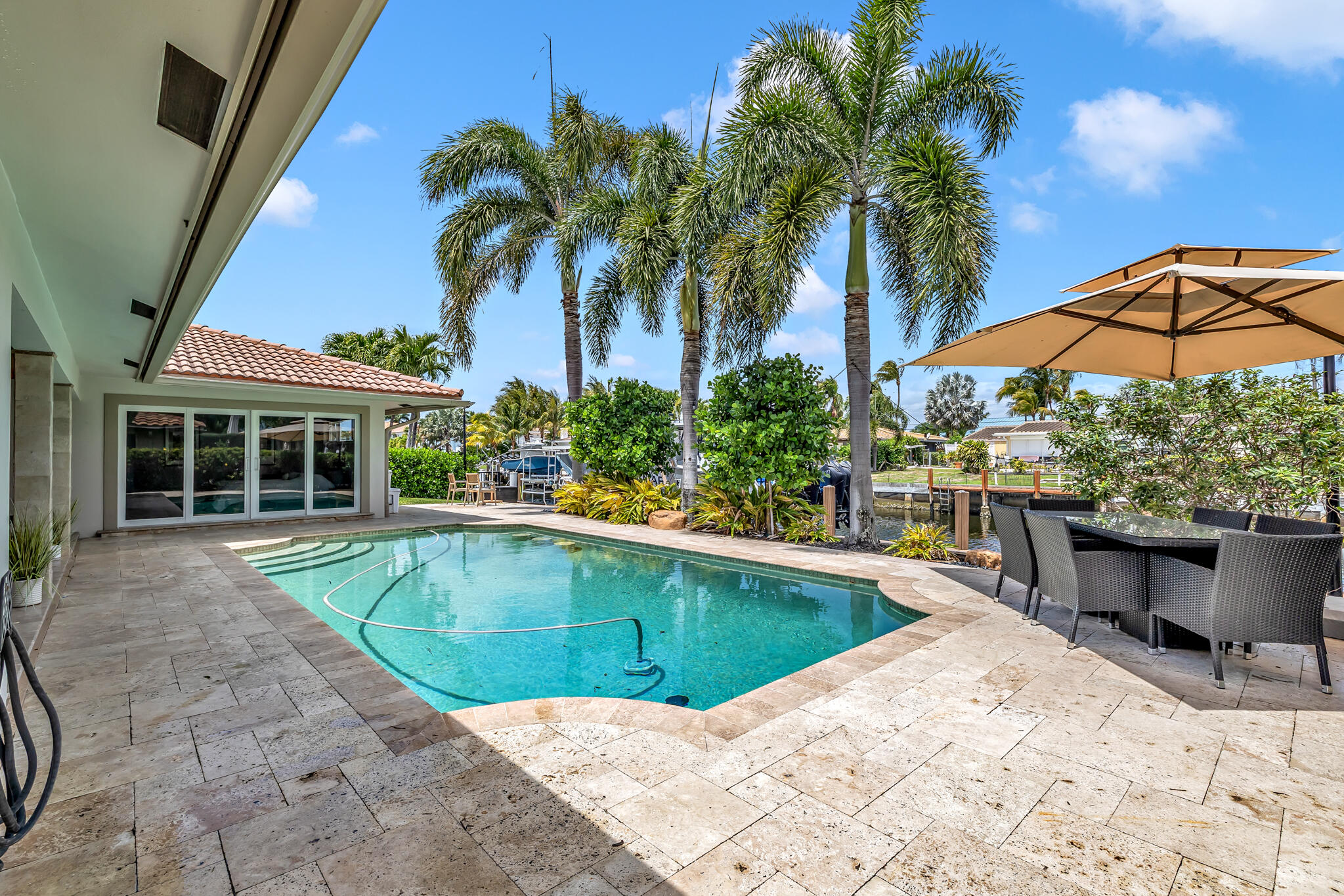 2471 NE 46th Street