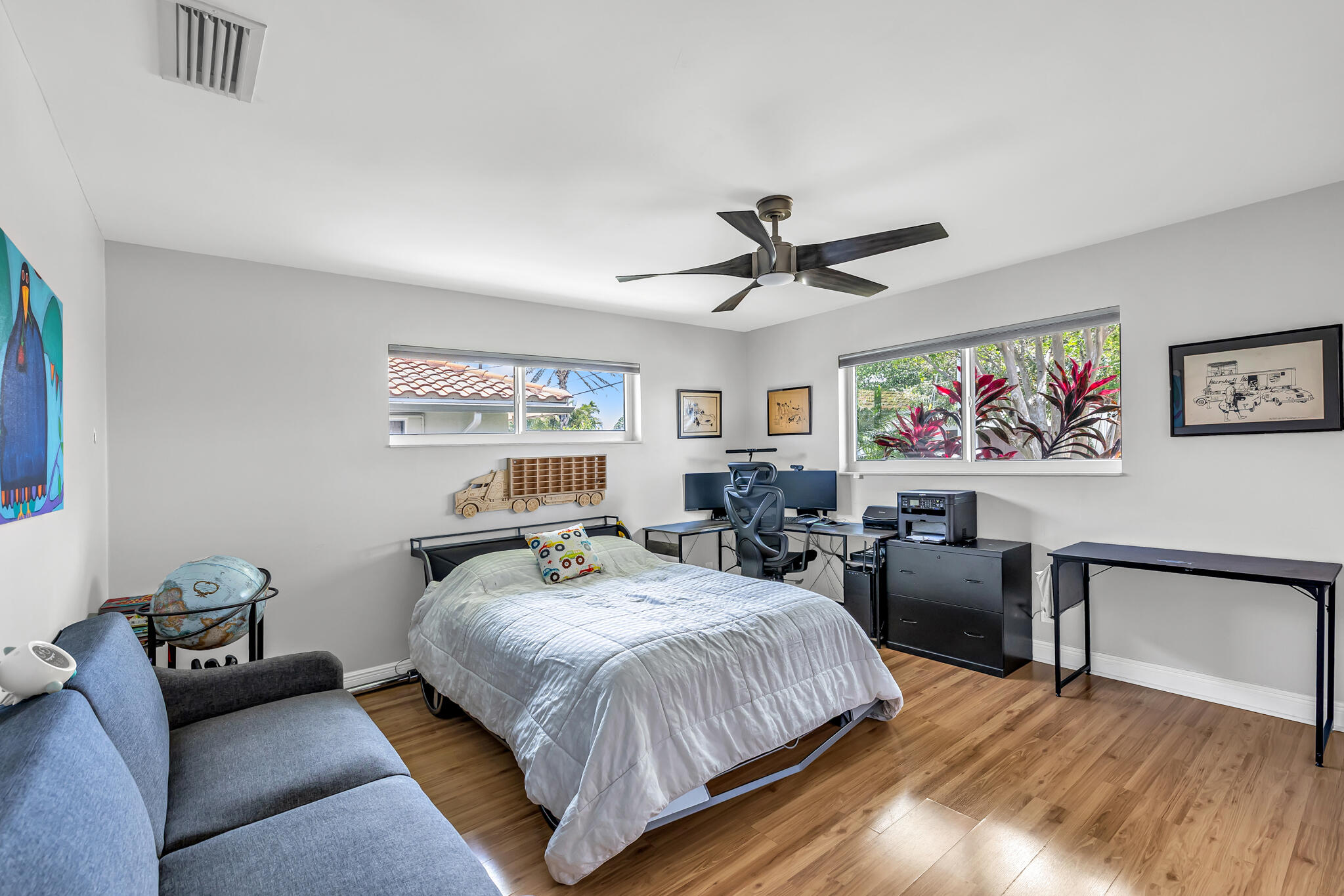 2471 NE 46th Street