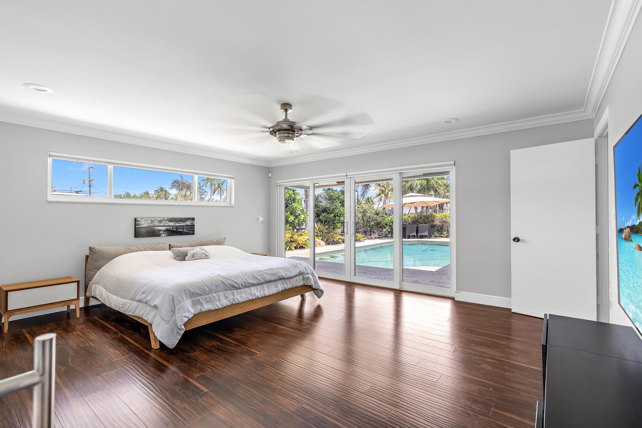 2471 NE 46th Street