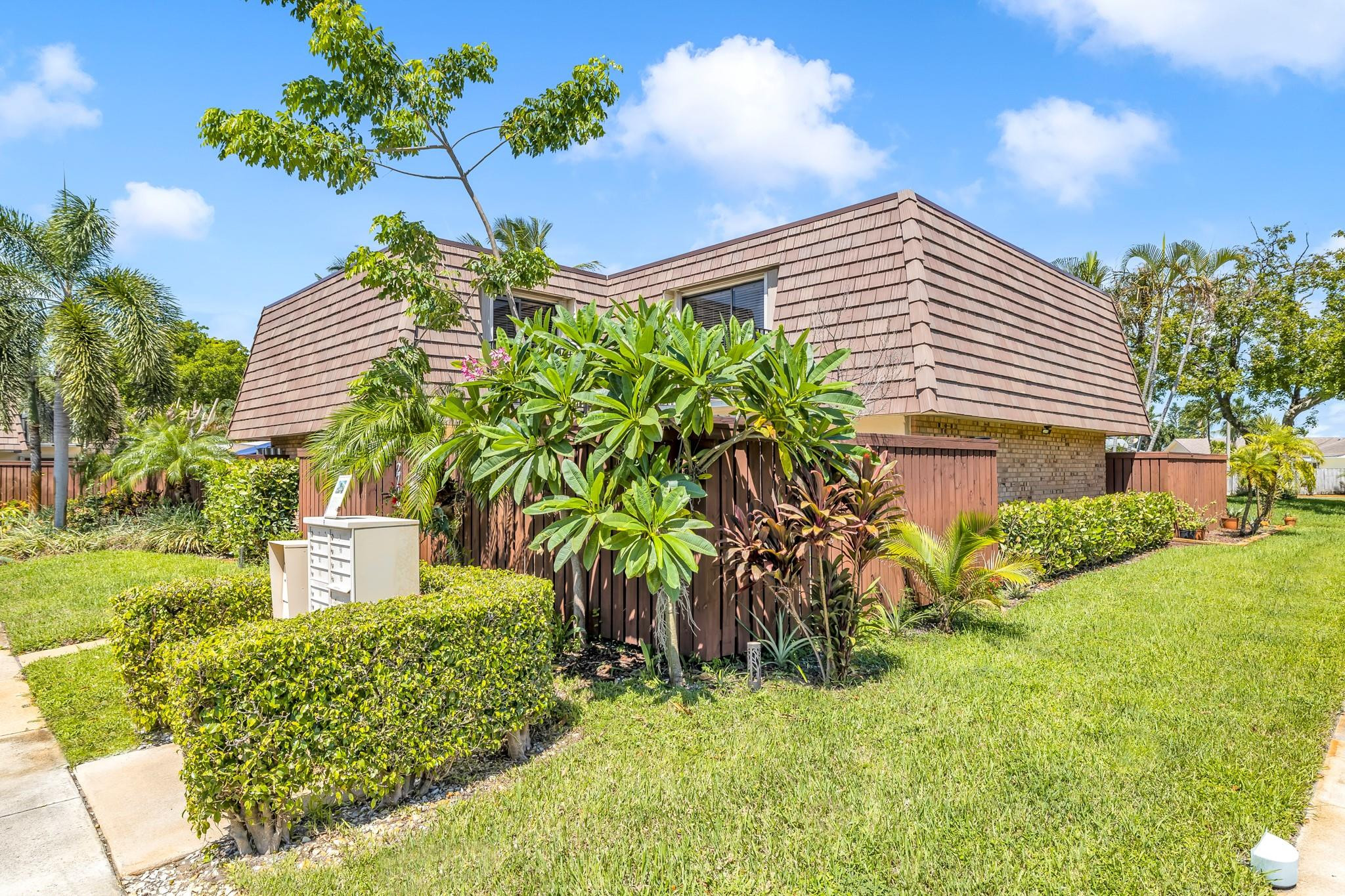 2776 SW 15th Street