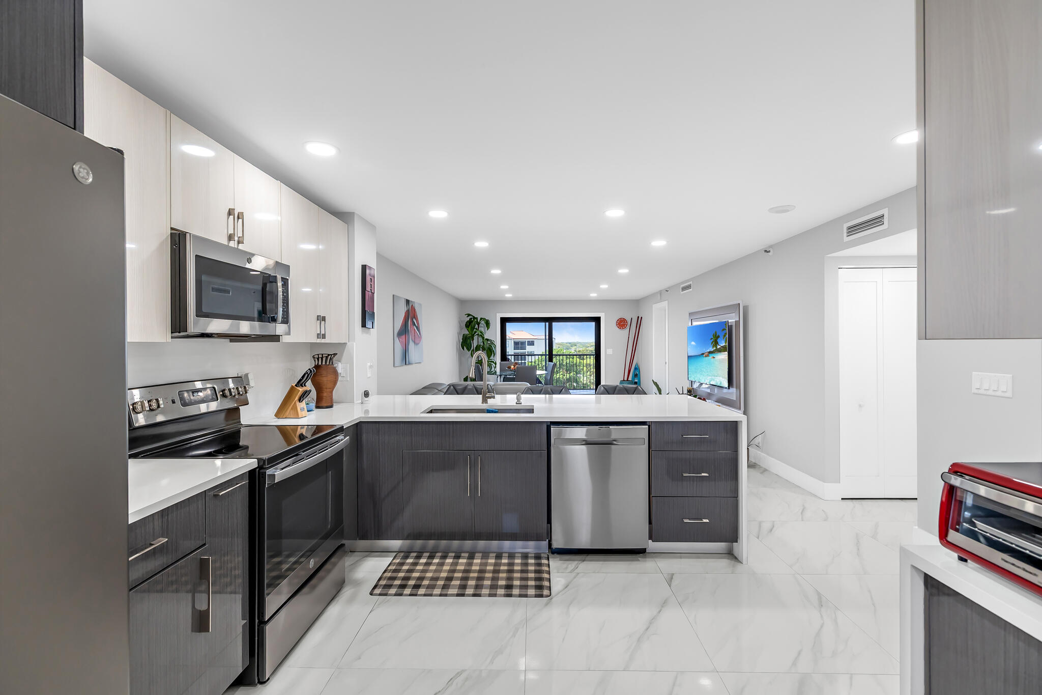 2221 Cypress Island Drive 708