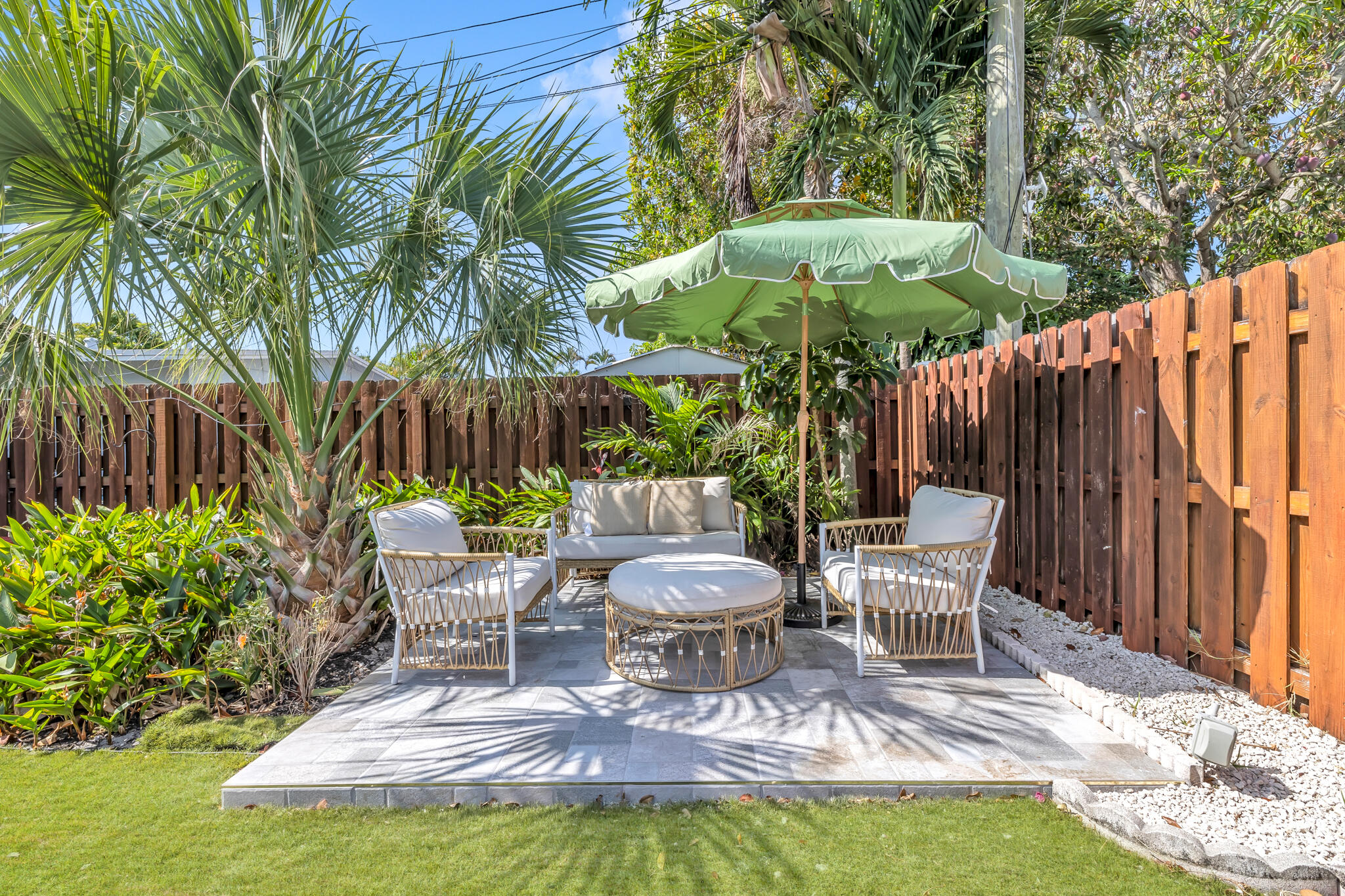 2412 NE 4th Street W