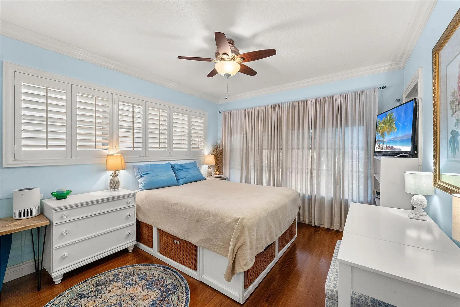 2748 NE 28TH 10