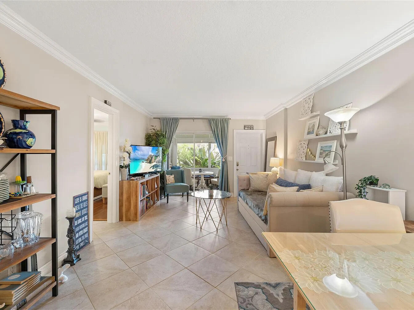 2748 NE 28TH 10