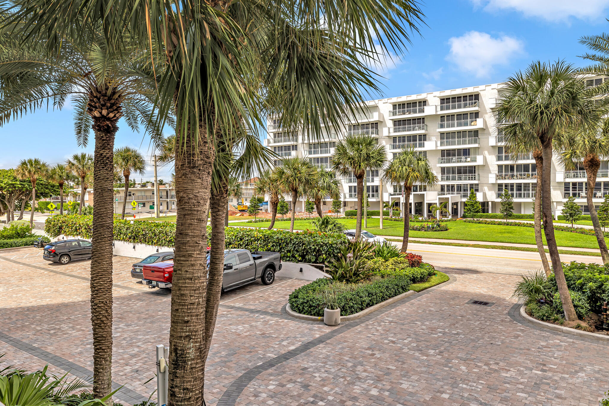 3000 S Ocean Boulevard