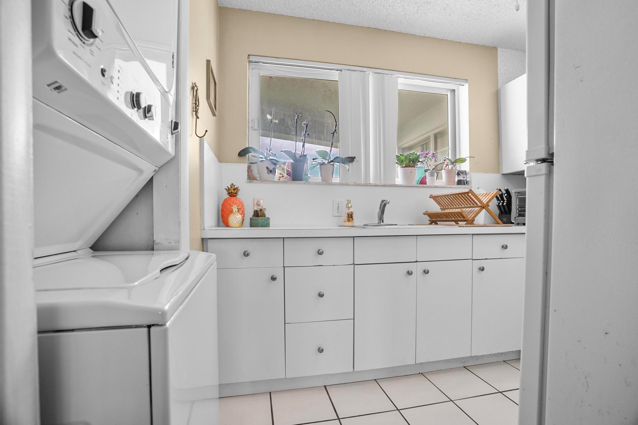 2748 NE 28th Ave 13