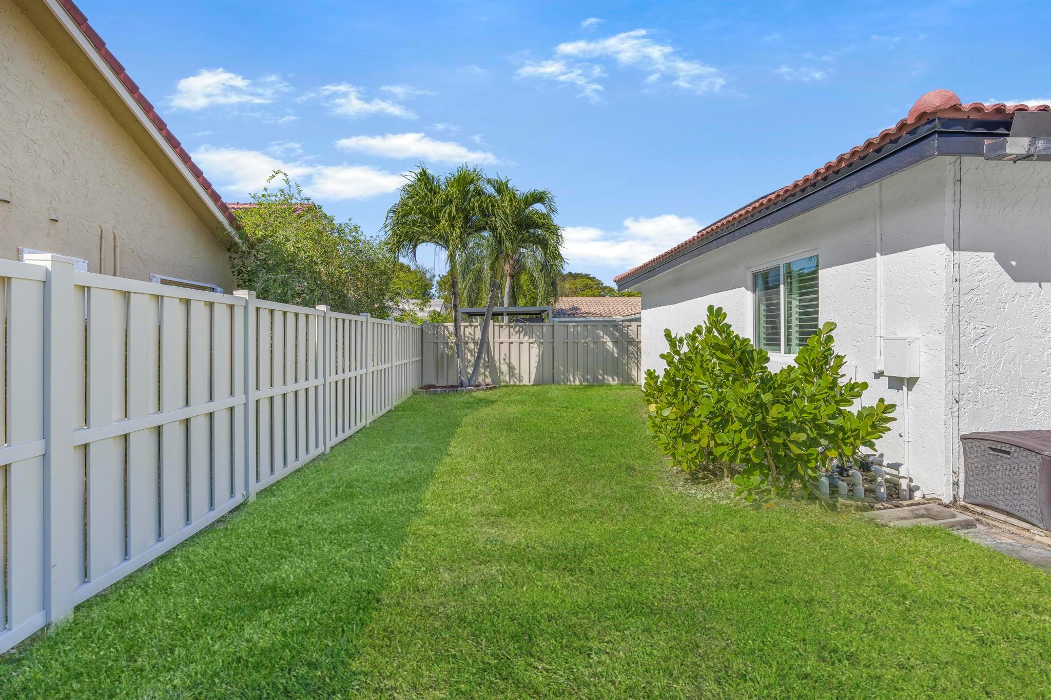 5514 NW 58th Ter