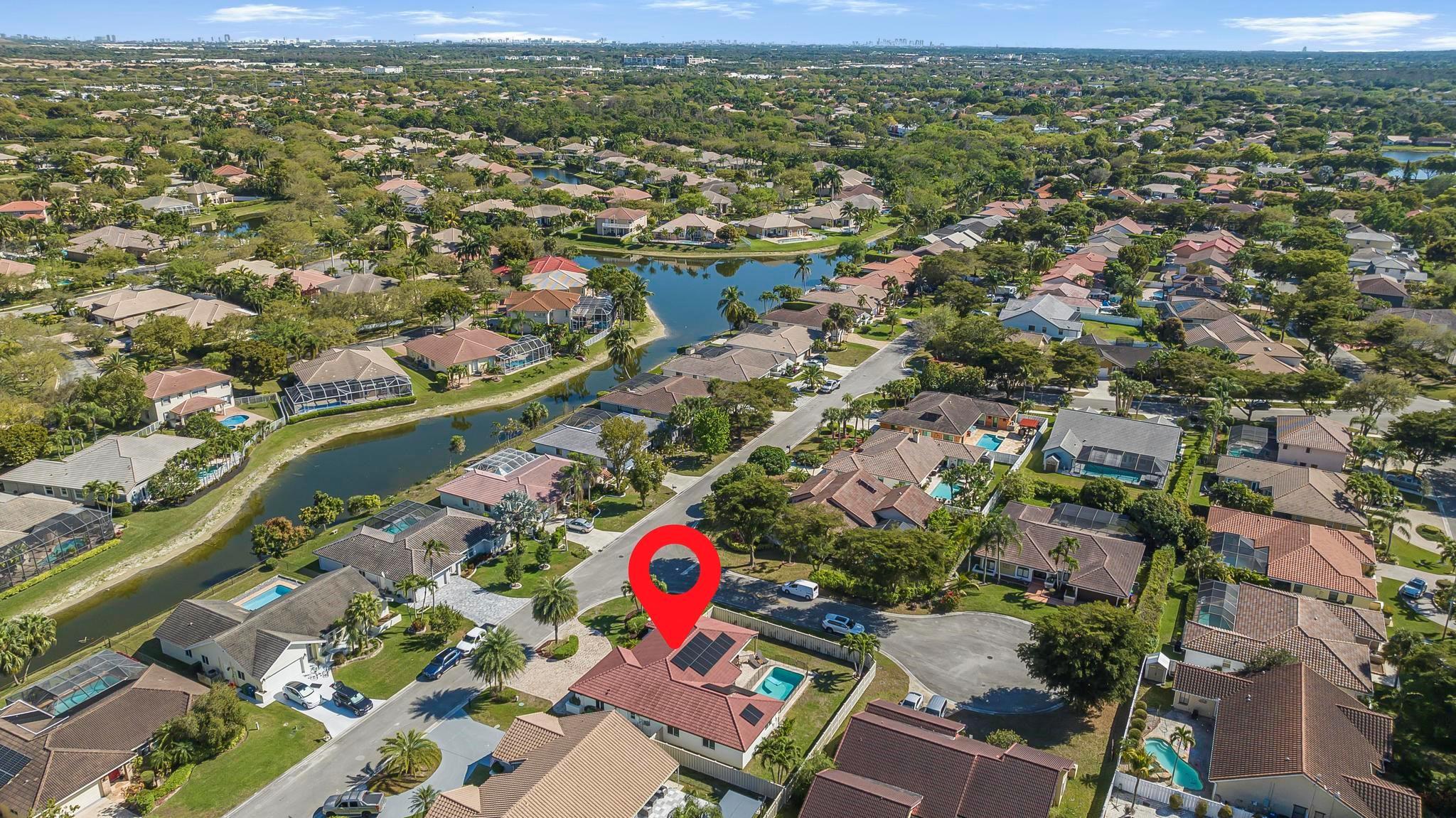 5514 NW 58th Ter
