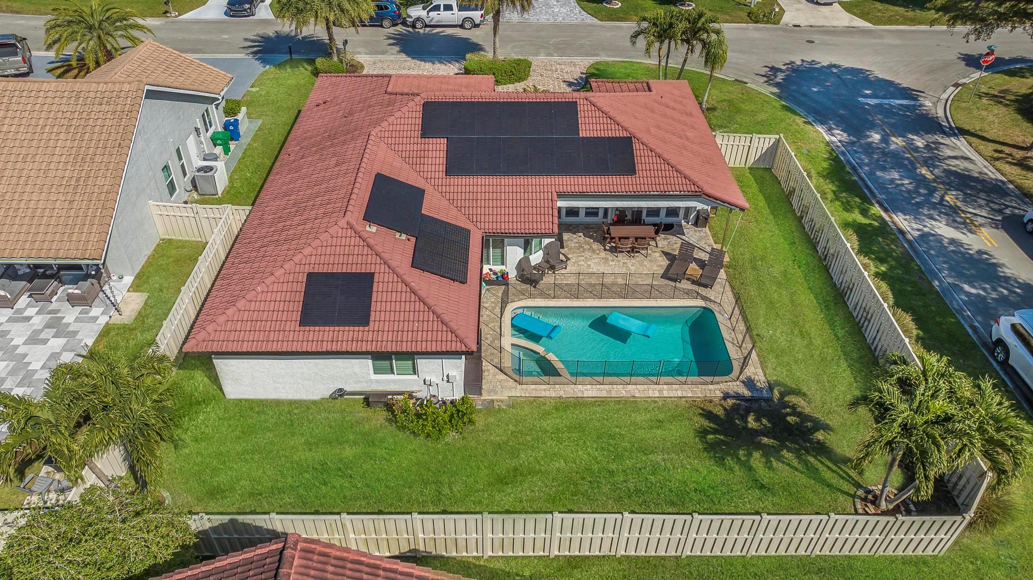 5514 NW 58th Ter
