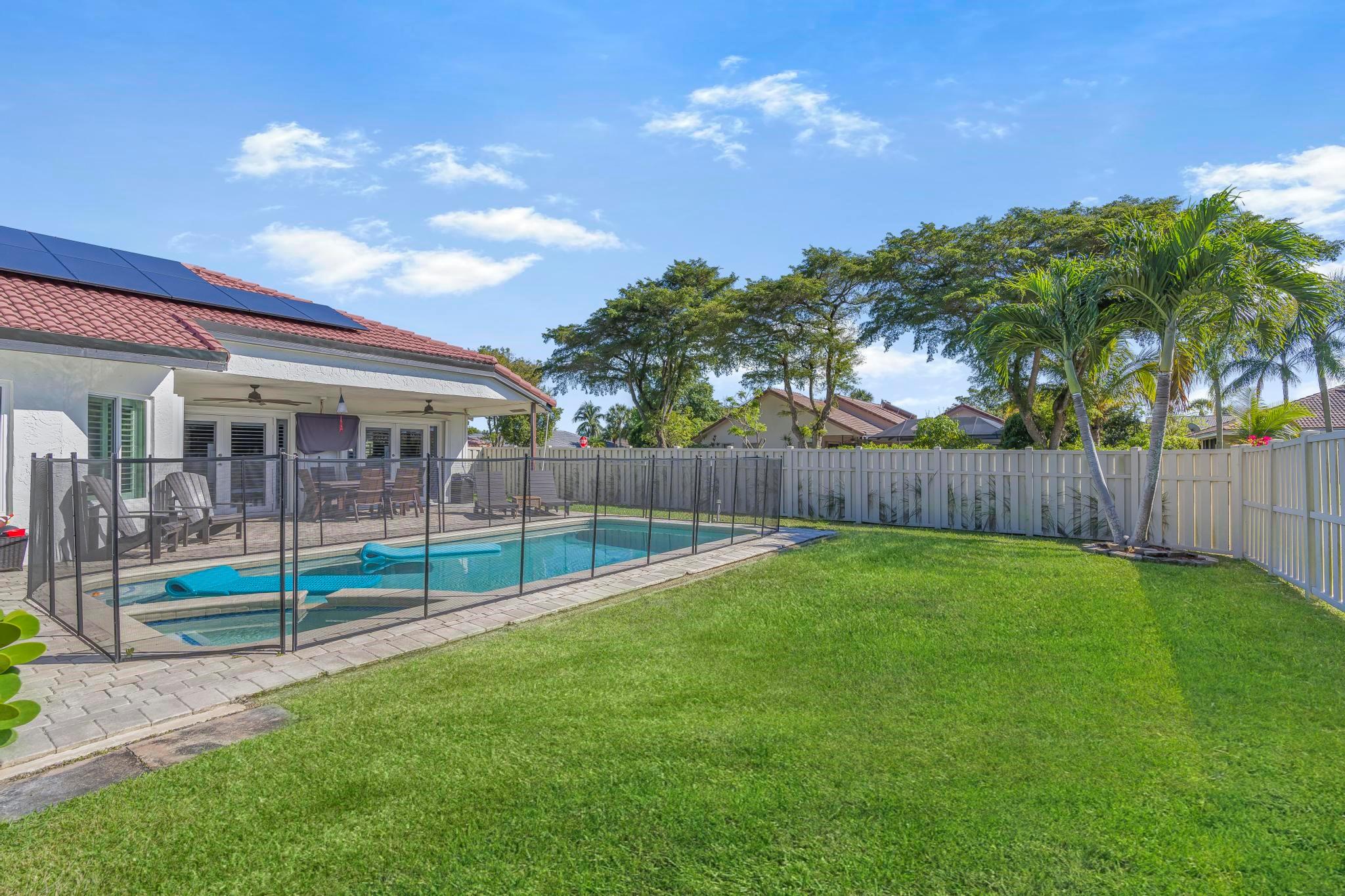 5514 NW 58th Ter