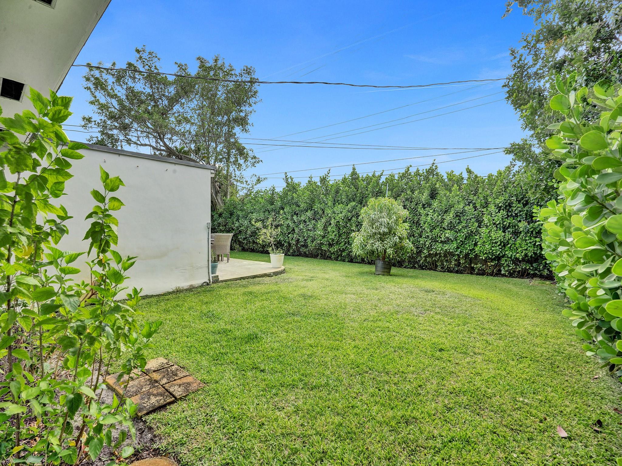 801 SE 9th Ave
