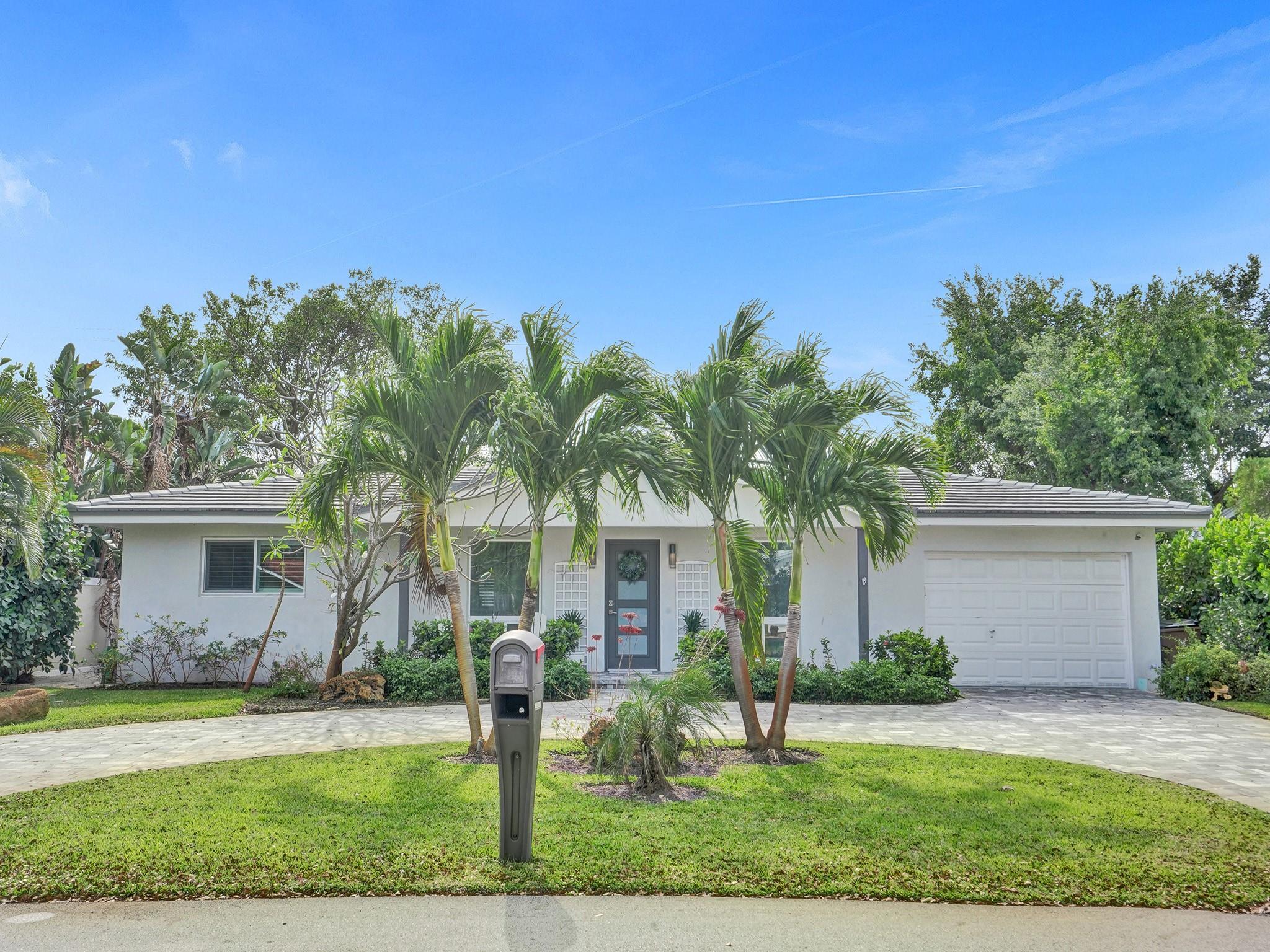 801 SE 9th Ave
