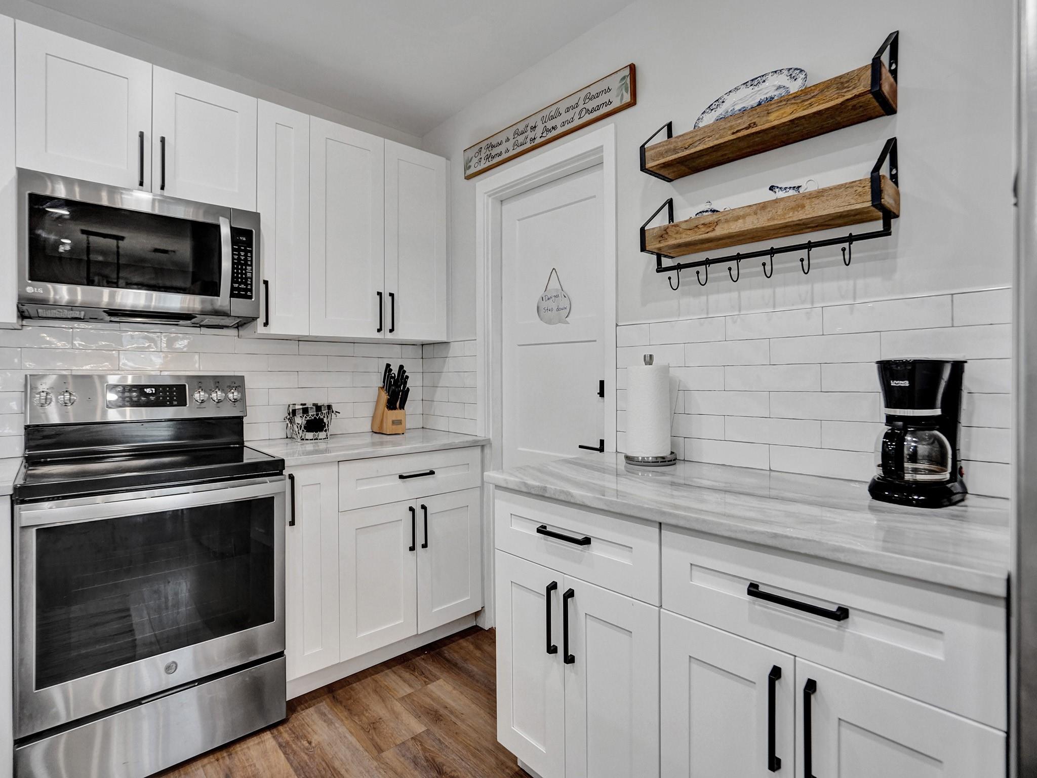 801 SE 9th Ave
