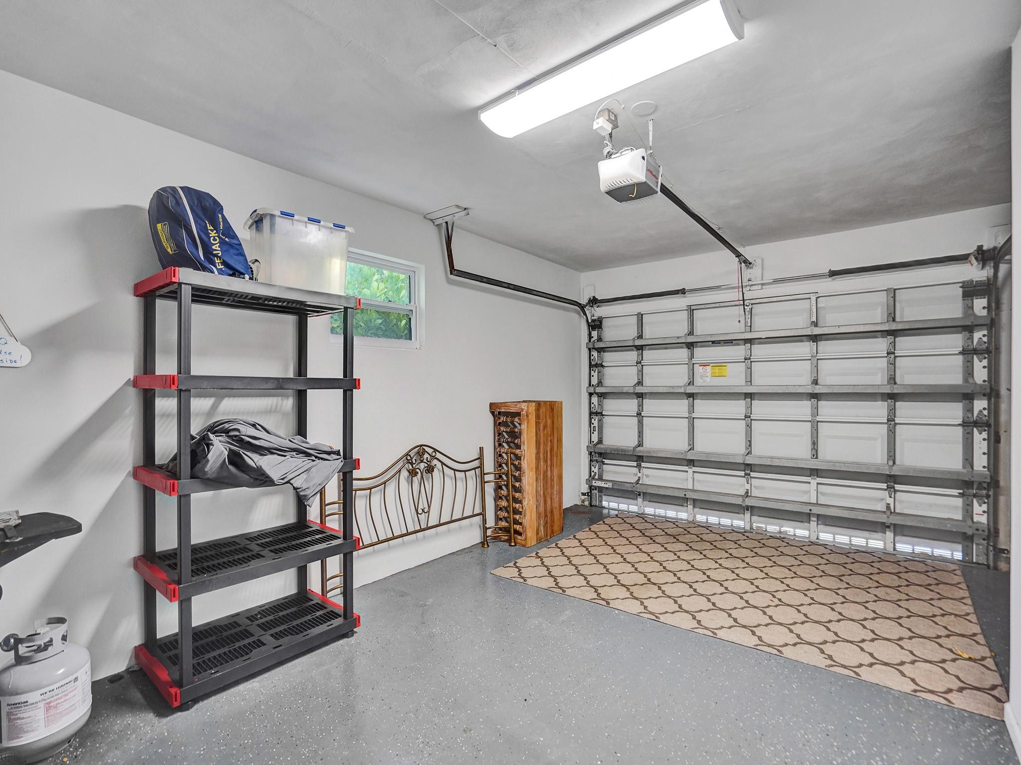 801 SE 9th Ave