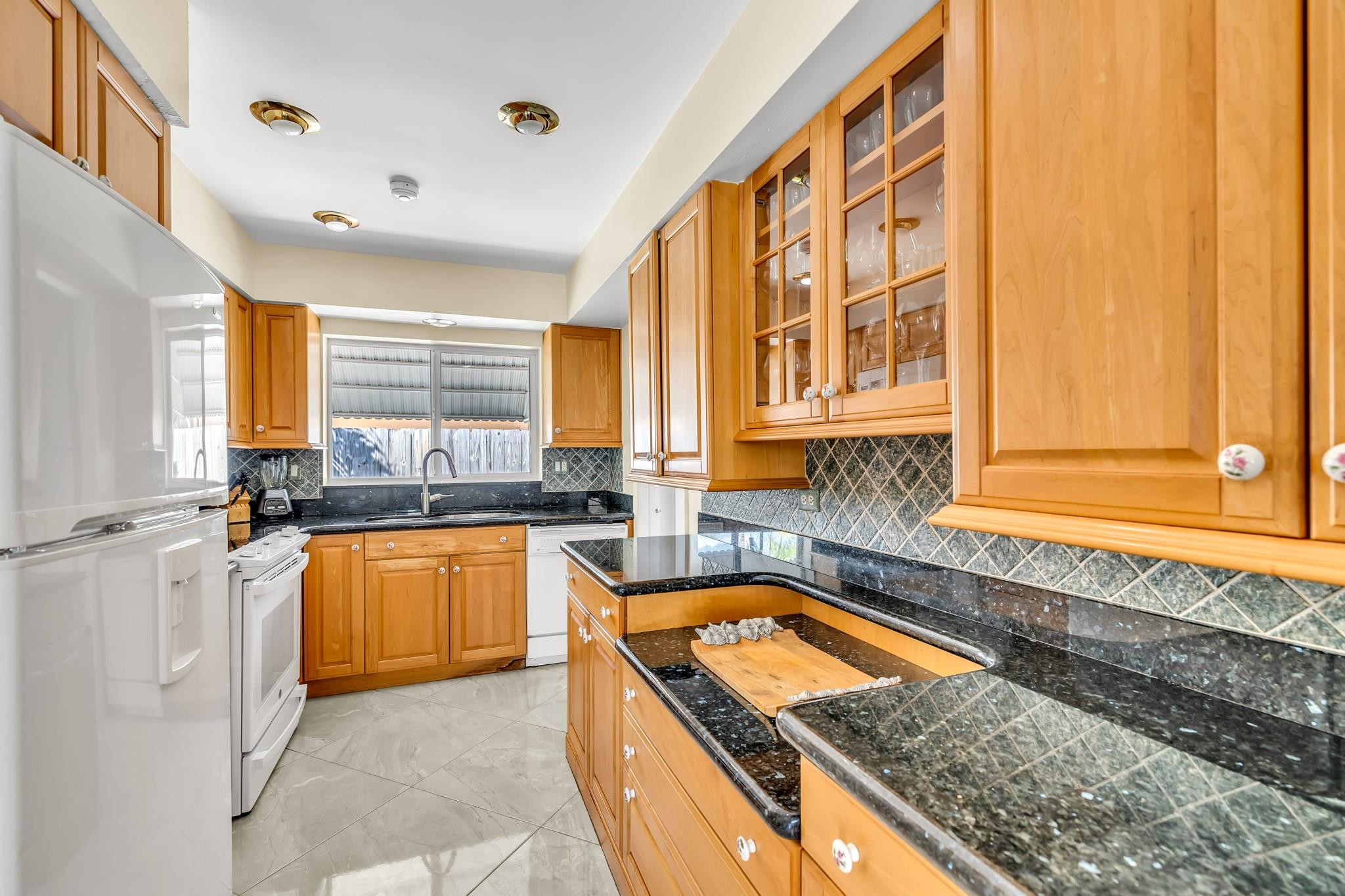 2130 NE 32nd Ct