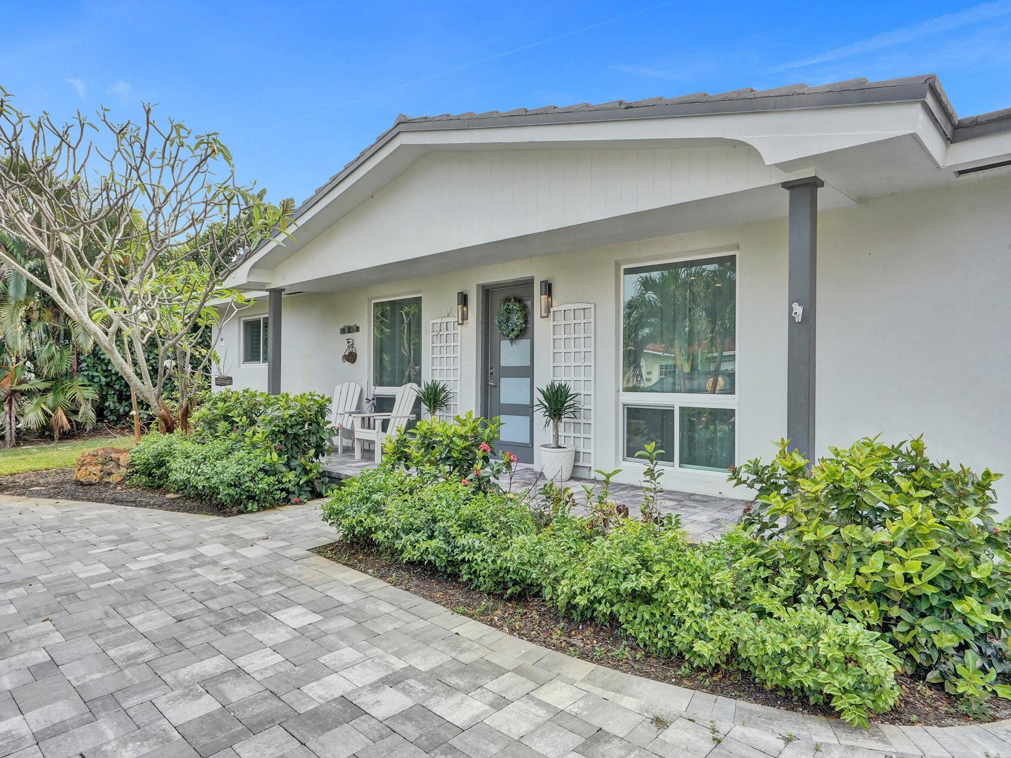 801 SE 9th Ave