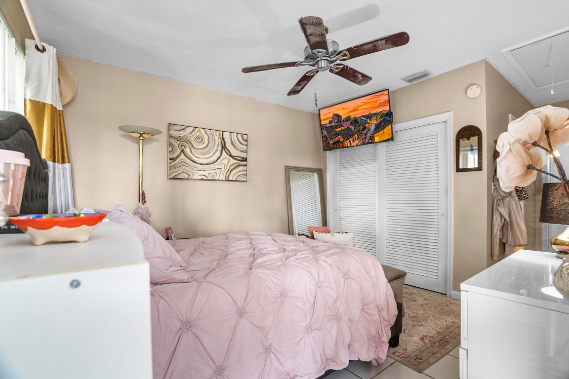 2748 NE 28th Avenue 13