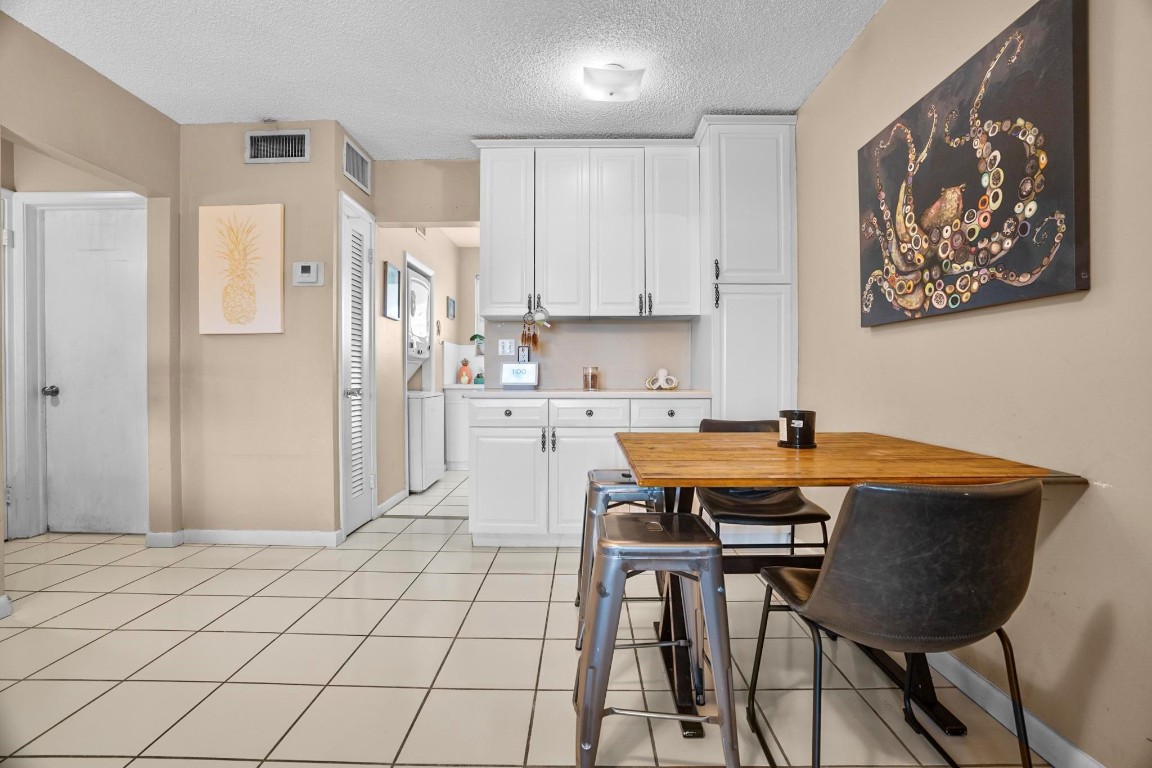 2748 NE 28th Avenue 13