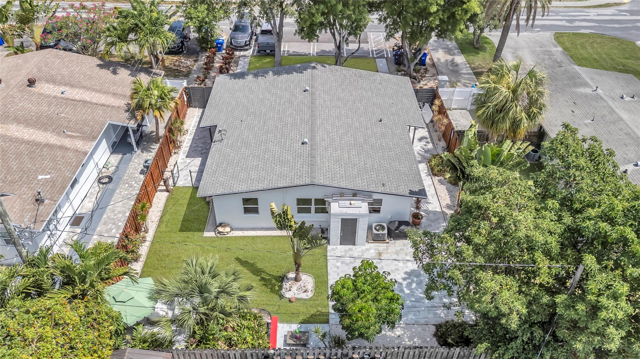 2412 NE 4th Street W