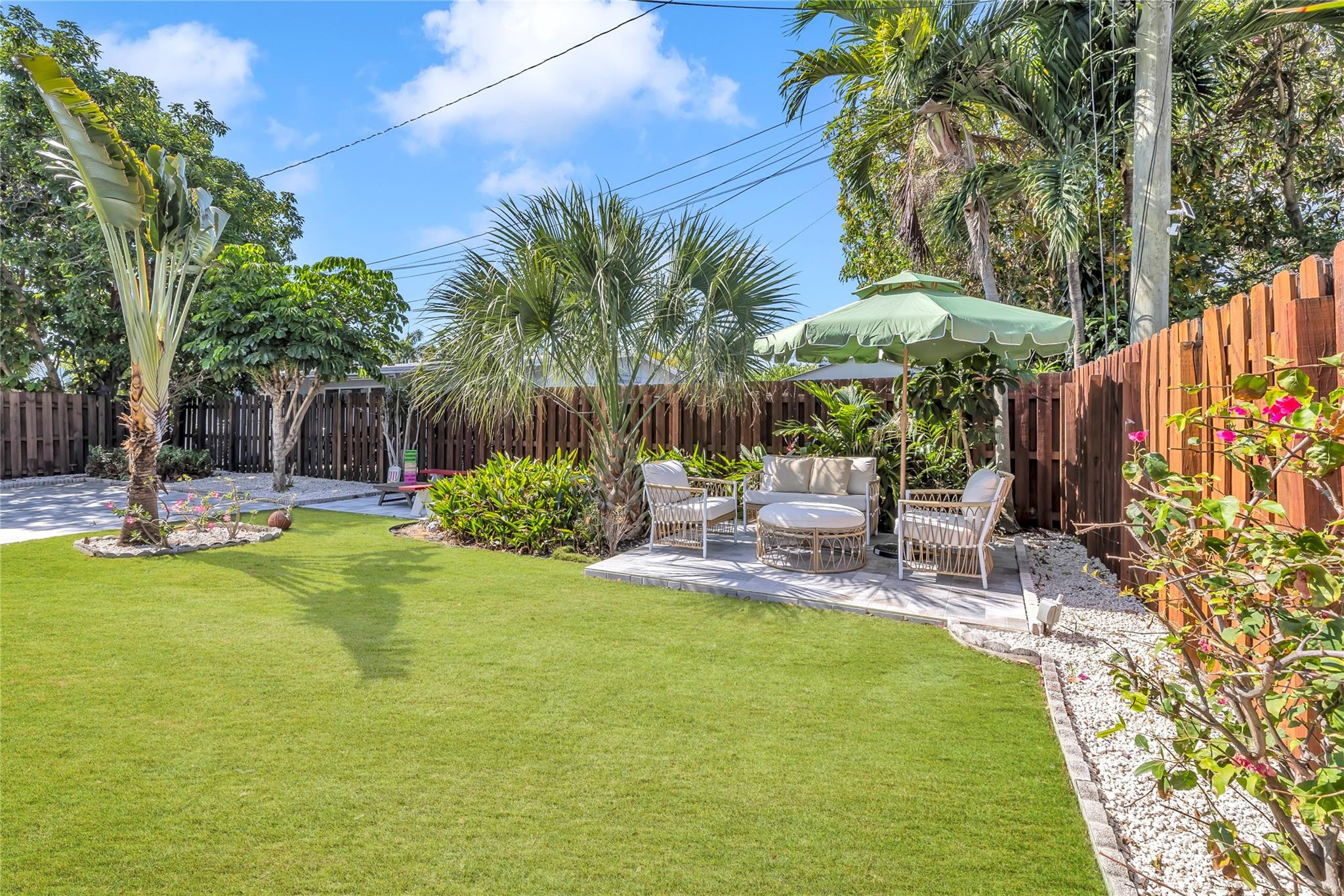 2412 NE 4th Street W