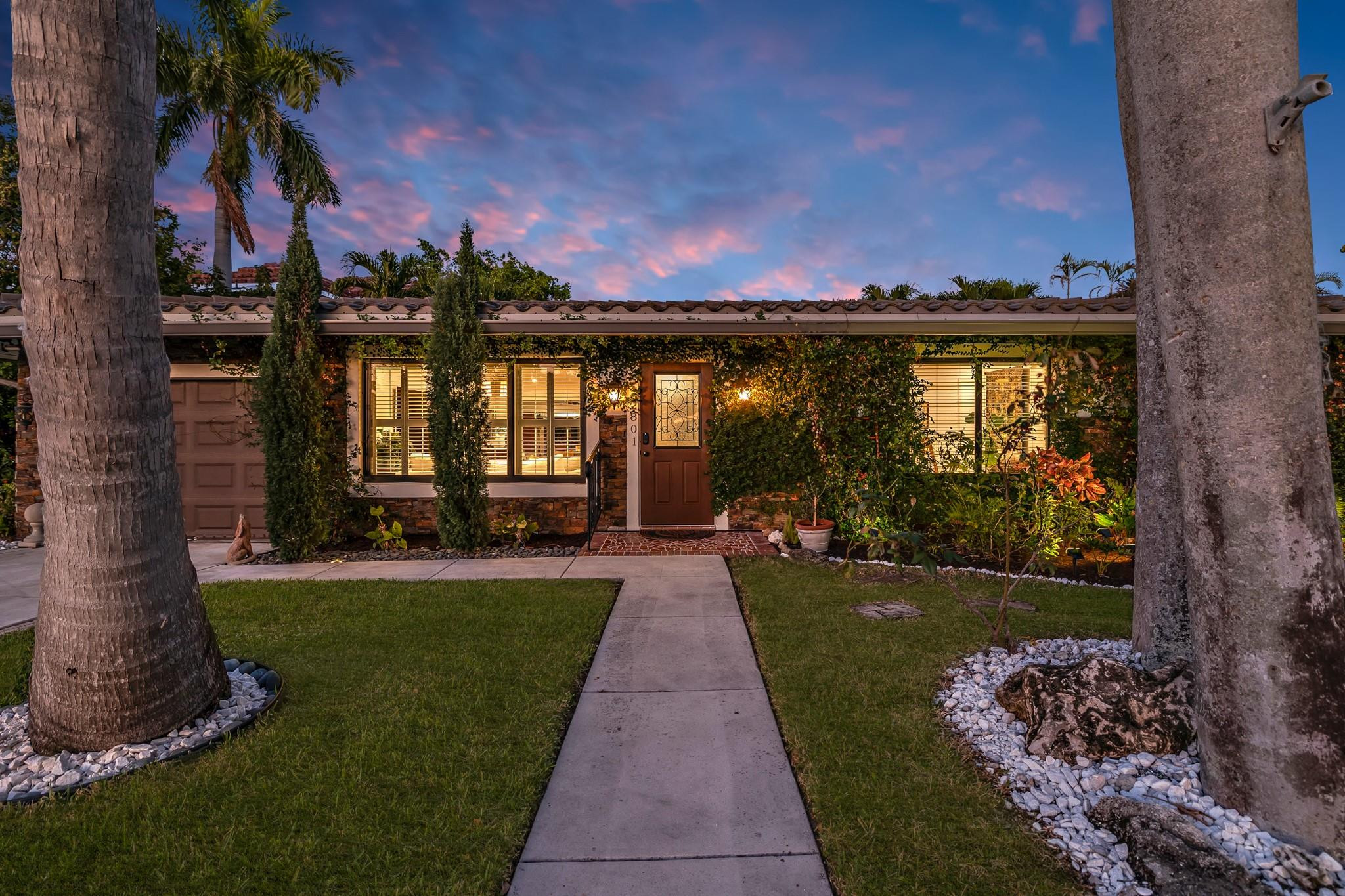 2801 NE 48th Court