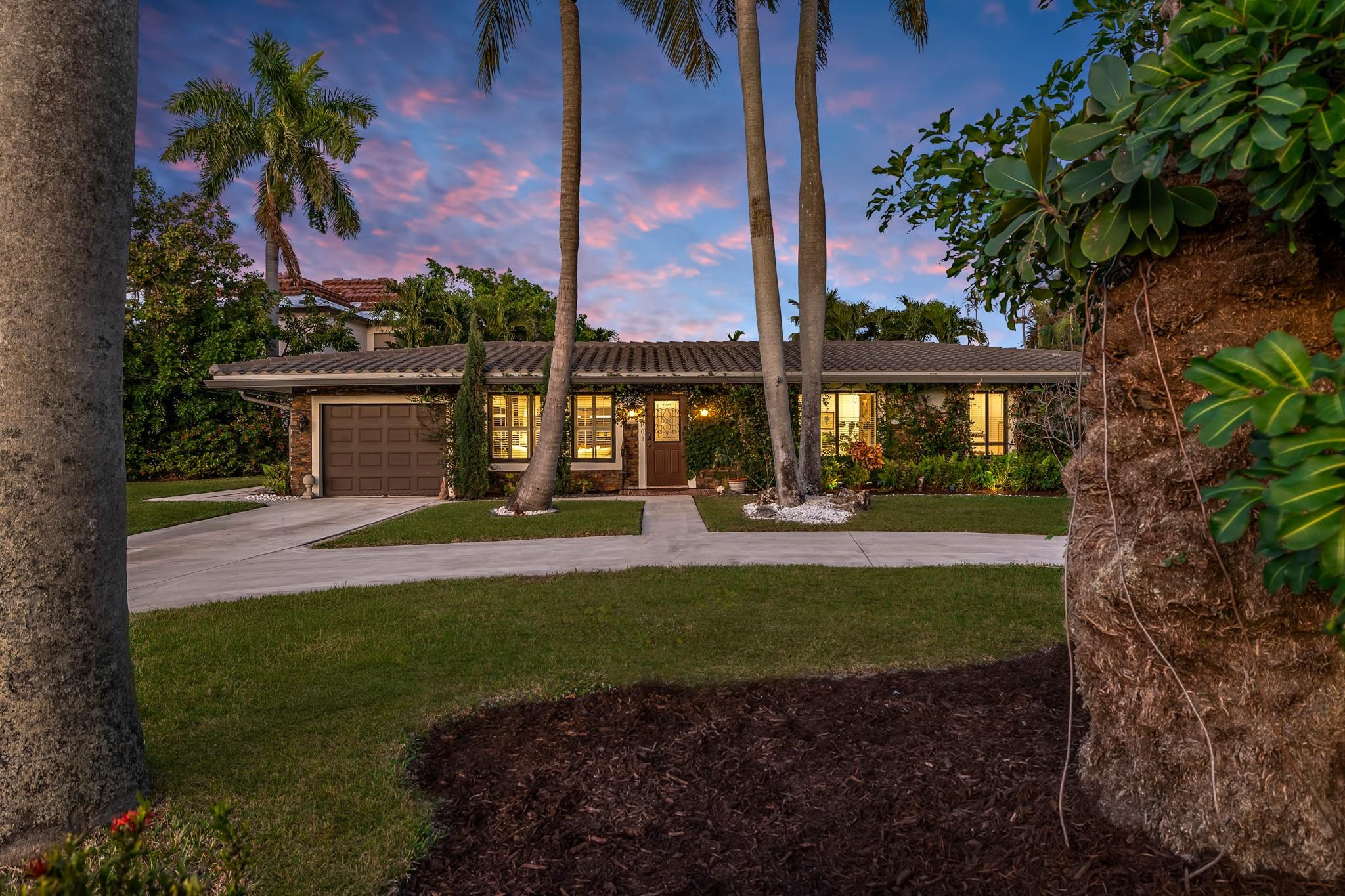 2801 NE 48th Court