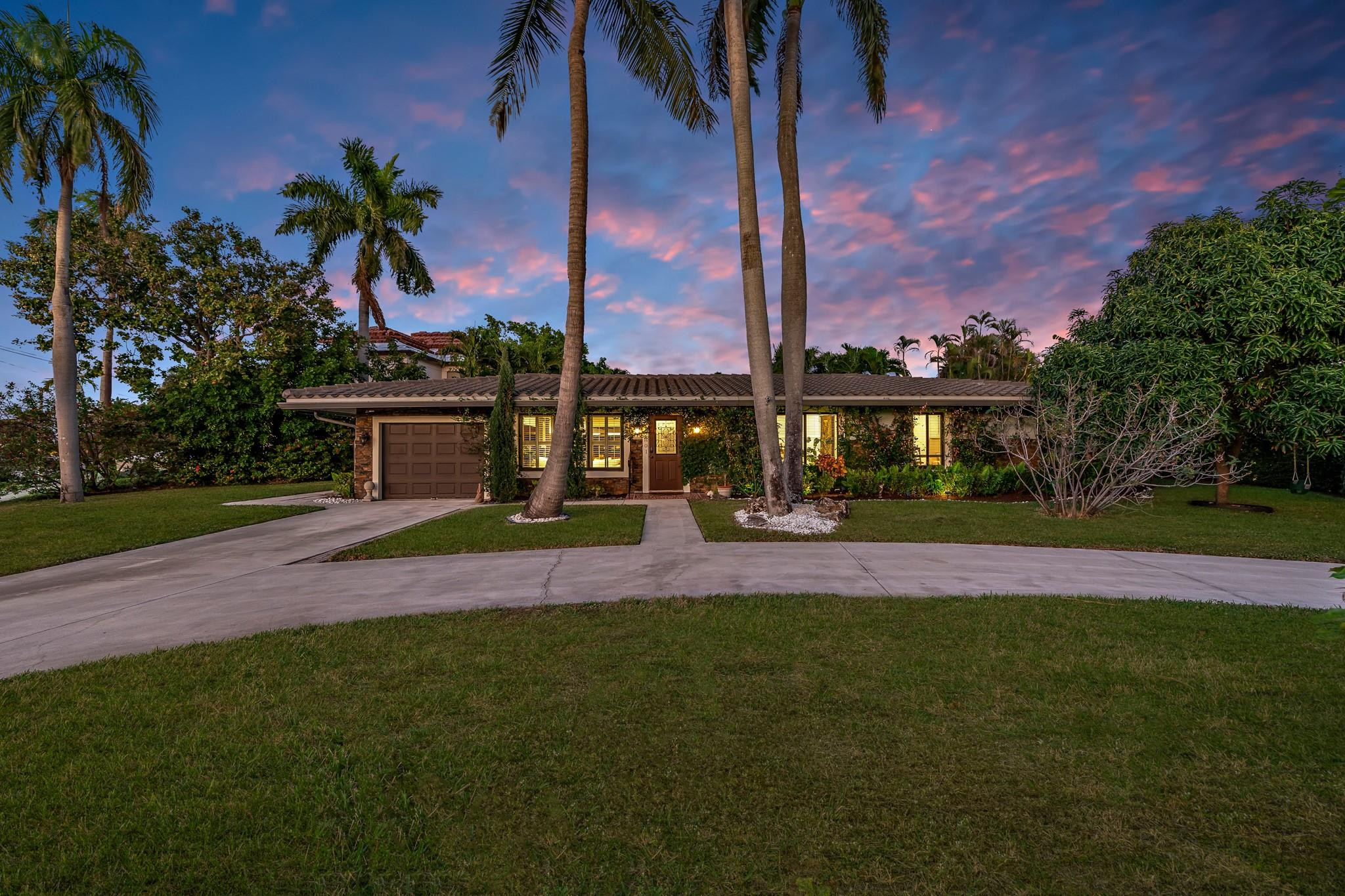 2801 NE 48th Court