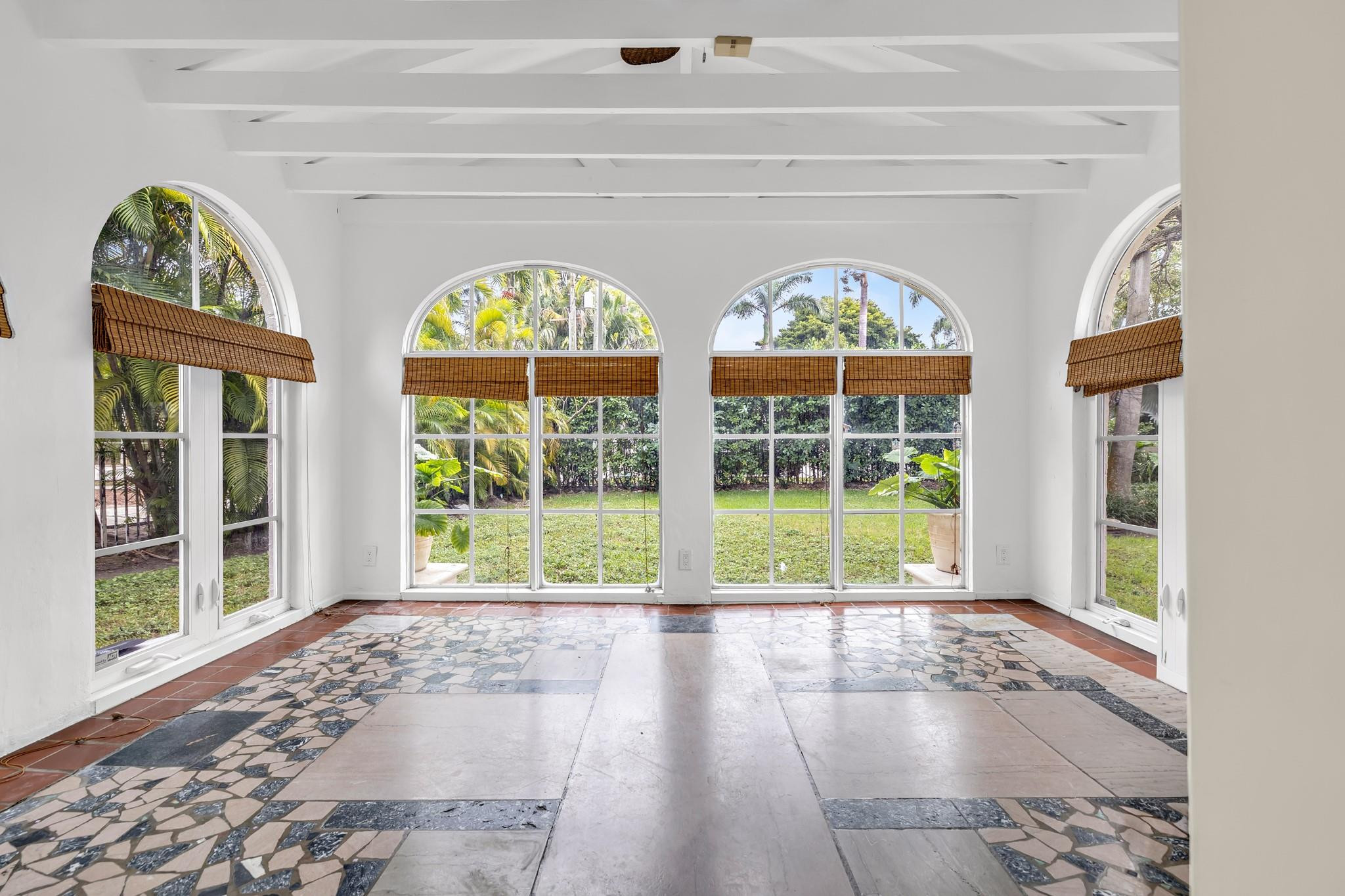 5960 N Bayshore Drive